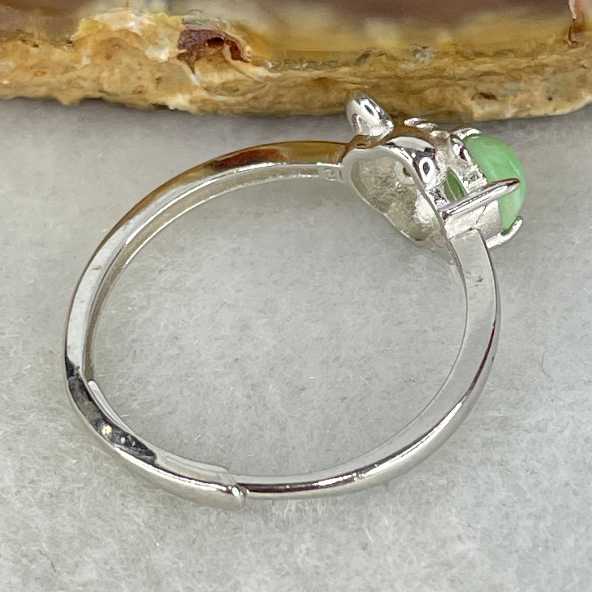Type A Apple Green Cabochon Jadeite in S925 Sliver Rat Ring (Adjustable Size) 1.50g 4.3 by 3.0mm - Huangs Jadeite and Jewelry Pte Ltd