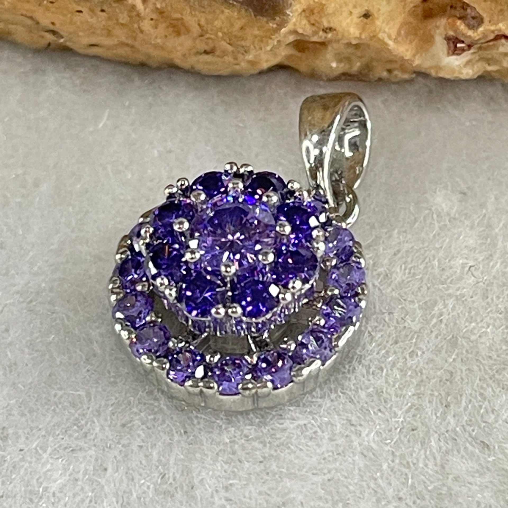 Natural Purple Cubic Zirconia in S925 Sliver Spinning Pendant 2.51g 4.0 by 1.5mm - Huangs Jadeite and Jewelry Pte Ltd