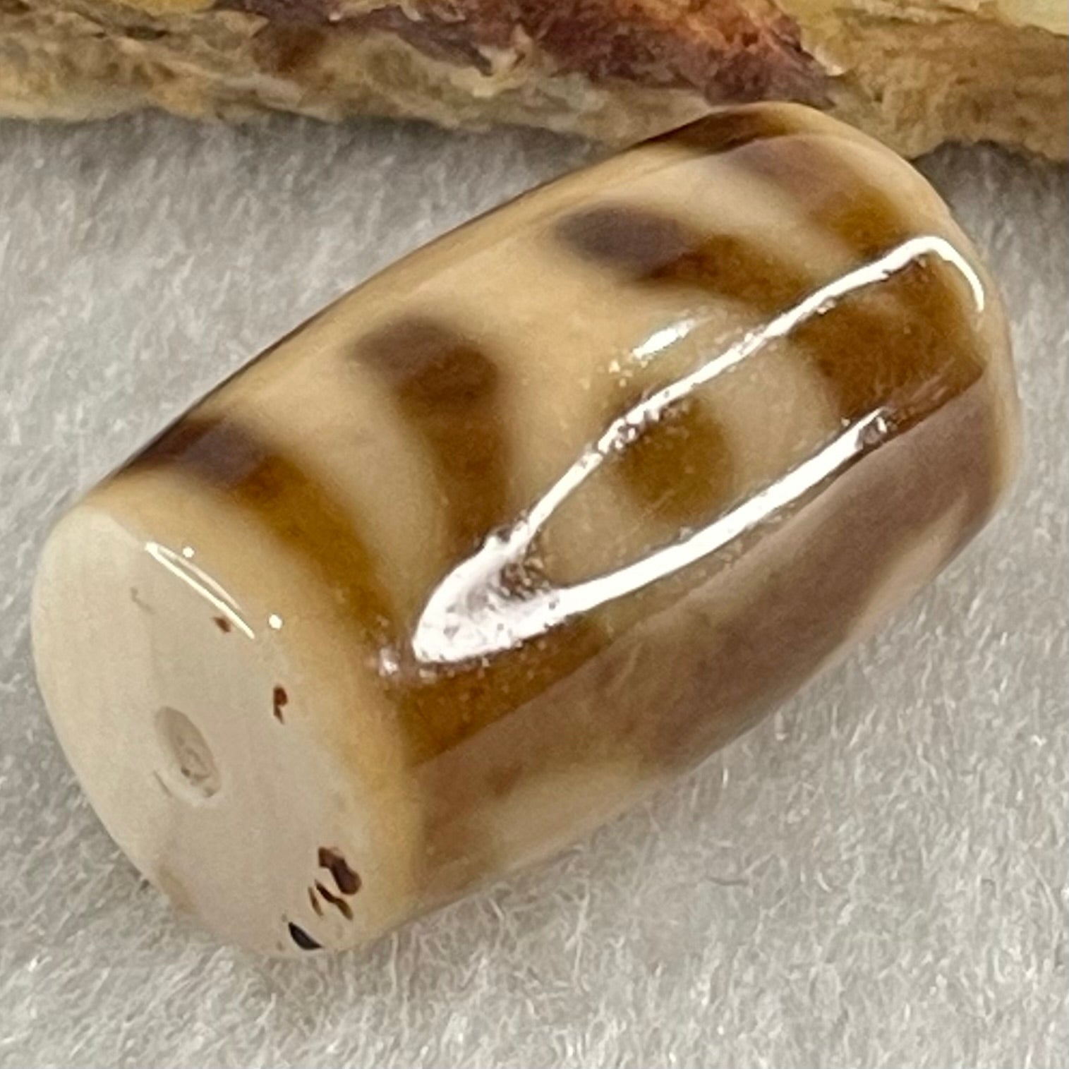 Natural Powerful Tibetan Old Oily Agate Patina Guiren Tairen Human Dzi Bead Totem Amulet Heavenly Master (Tian Zhu) 贵人天诛 5.11g 19.9 by 12.1mm - Huangs Jadeite and Jewelry Pte Ltd