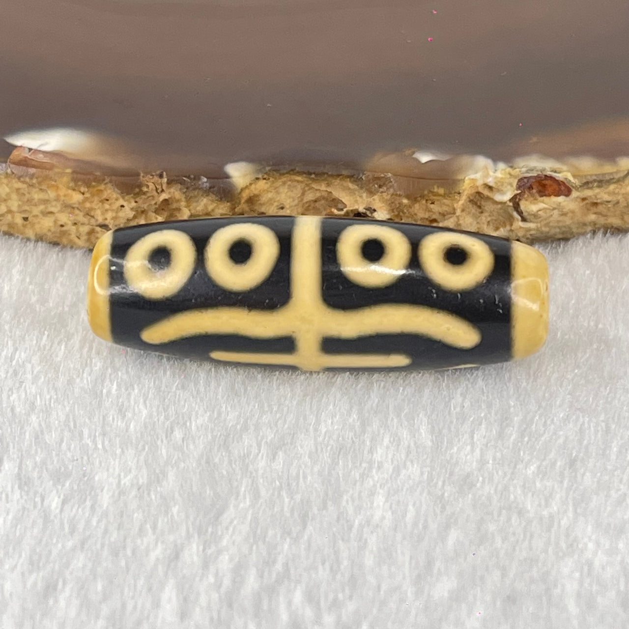 Natural Powerful Tibetan Old Oily Agate Water Lines 8 Eyes Dzi Bead Heavenly Master (Tian Zhu) 水纹八眼天诛 10.03g 38.4 by 13.0mm - Huangs Jadeite and Jewelry Pte Ltd