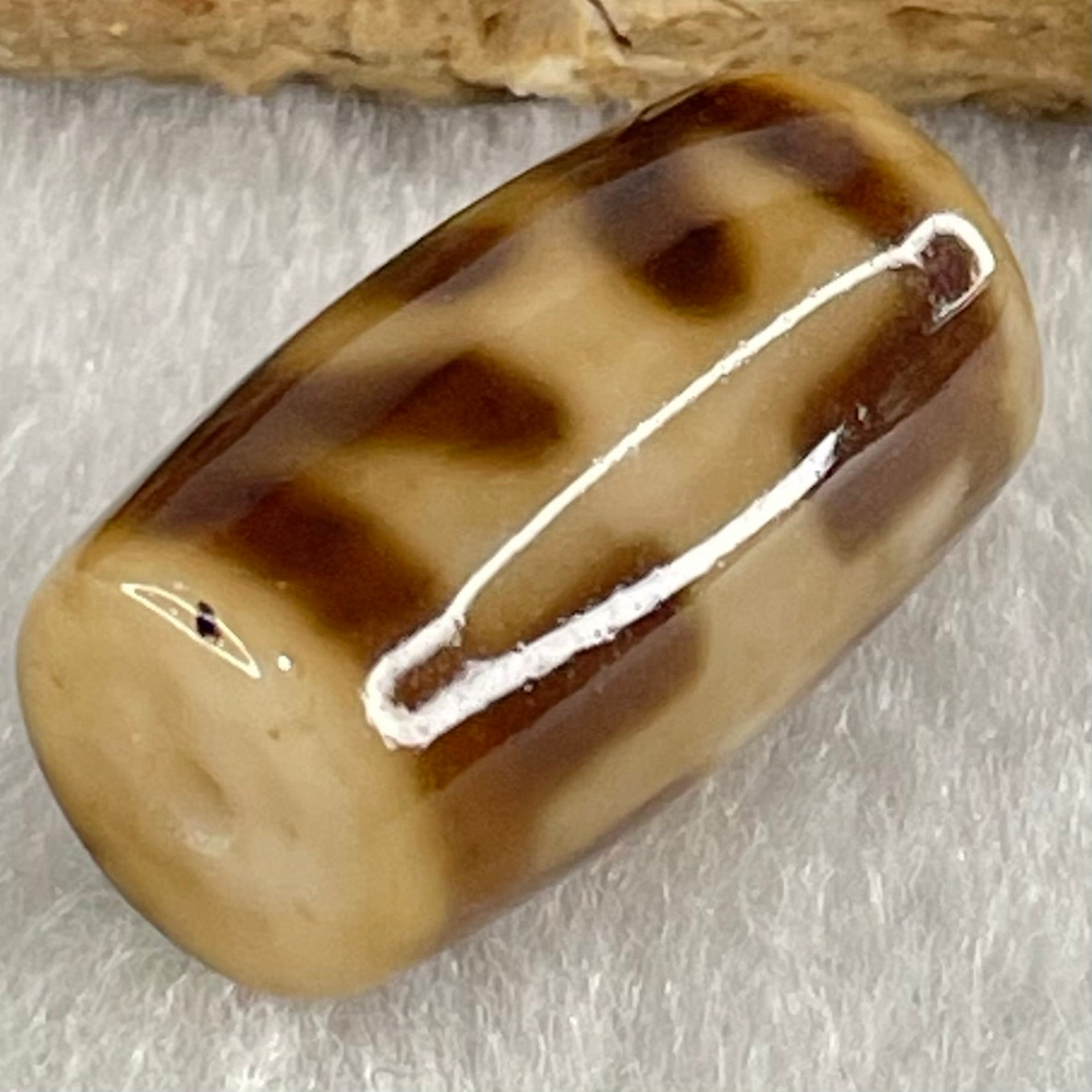 Natural Powerful Tibetan Old Oily Agate Patina Guiren Tairen Human Dzi Bead Totem Amulet Heavenly Master (Tian Zhu) 贵人天诛 4.85g 20.0 by 11.8mm - Huangs Jadeite and Jewelry Pte Ltd