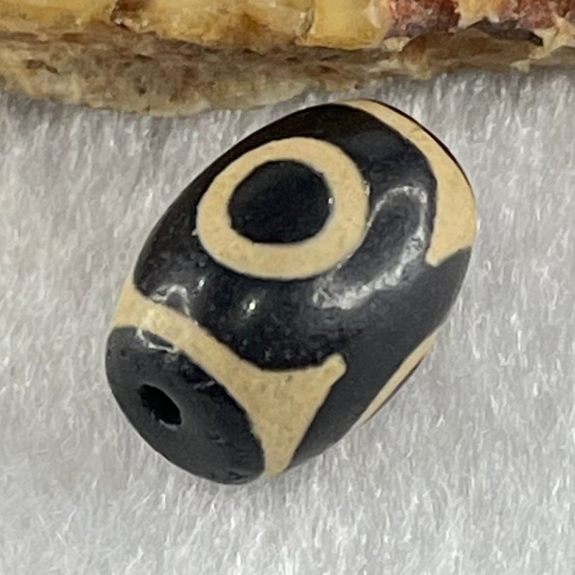 Natural Powerful Tibetan Old Oily Agate 3 Eyes Dzi Bead Heavenly Master (Tian Zhu) 三眼天诛 1.96g 13.8 by 10.0mm - Huangs Jadeite and Jewelry Pte Ltd