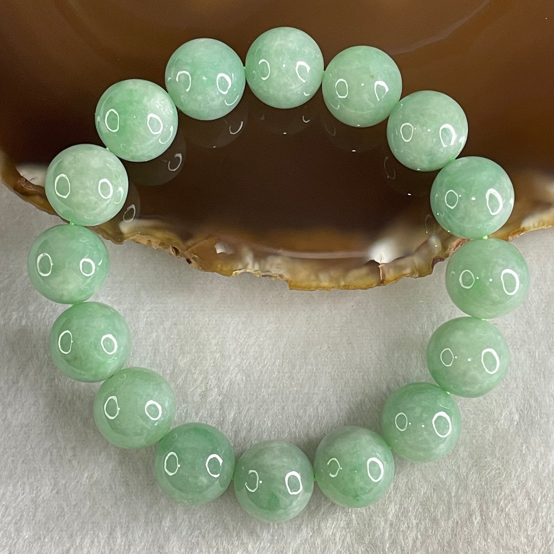 Type A Green Jadeite Beads Bracelet 59.95g 16cm 13.2mm 16 Beads - Huangs Jadeite and Jewelry Pte Ltd