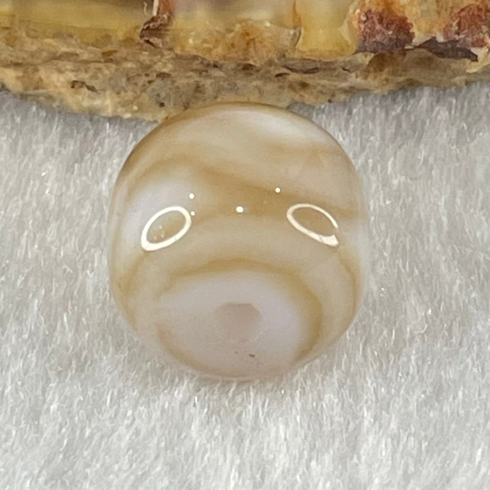 Natural Powerful Tibetan Old Oily Agate Tiger Tooth Daluo Dzi Bead Heavenly Master (Tian Zhu) 1.96g 9.9 by 11.1mm - Huangs Jadeite and Jewelry Pte Ltd
