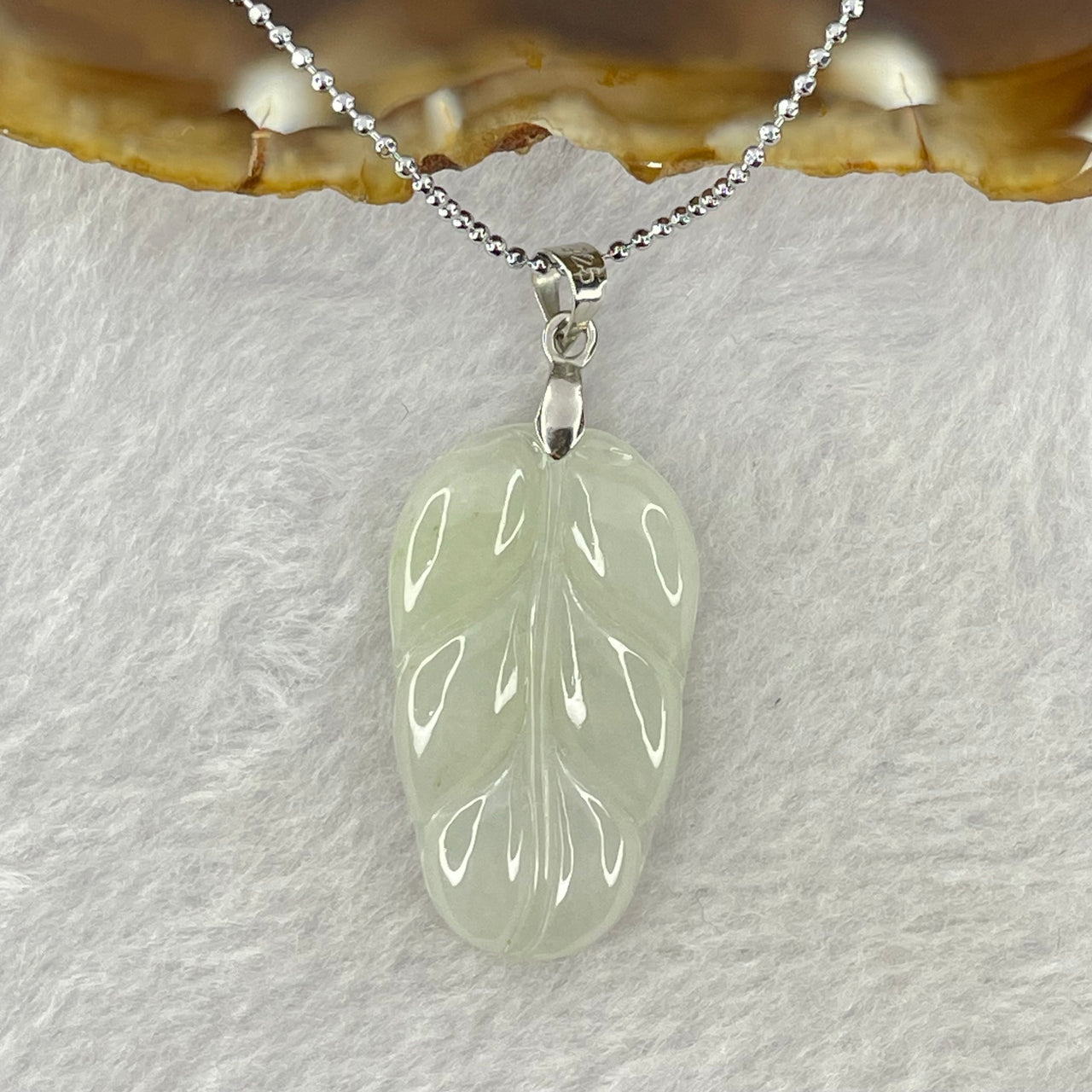 Type A Semi Icy Light Green Jadeite Leaf 30.1 by 17.5 by 3.7mm Pendant with S925 Sliver Necklace 3.80g - Huangs Jadeite and Jewelry Pte Ltd