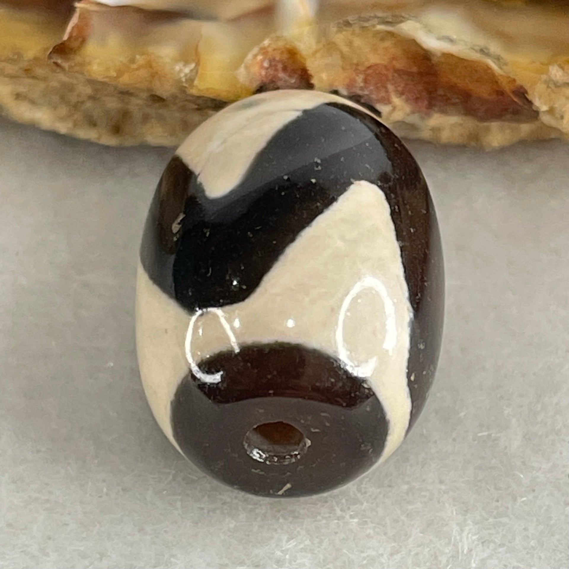 Natural Powerful Tibetan Old Oily Agate Tiger Tooth Daluo Dzi Bead Heavenly Master (Tian Zhu) 虎呀天诛 5.21g 18.5 by 13.6mm - Huangs Jadeite and Jewelry Pte Ltd