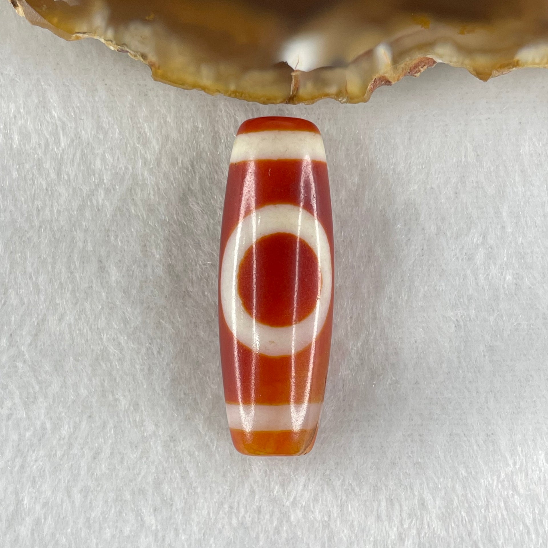 Natural Powerful Tibetan Old Oily Red White Agate One Eye Earth Element Dzi Bead Heavenly Master (Tian Zhu) 一眼土元素天珠 9.86g 37.7 by 13.1mm - Huangs Jadeite and Jewelry Pte Ltd