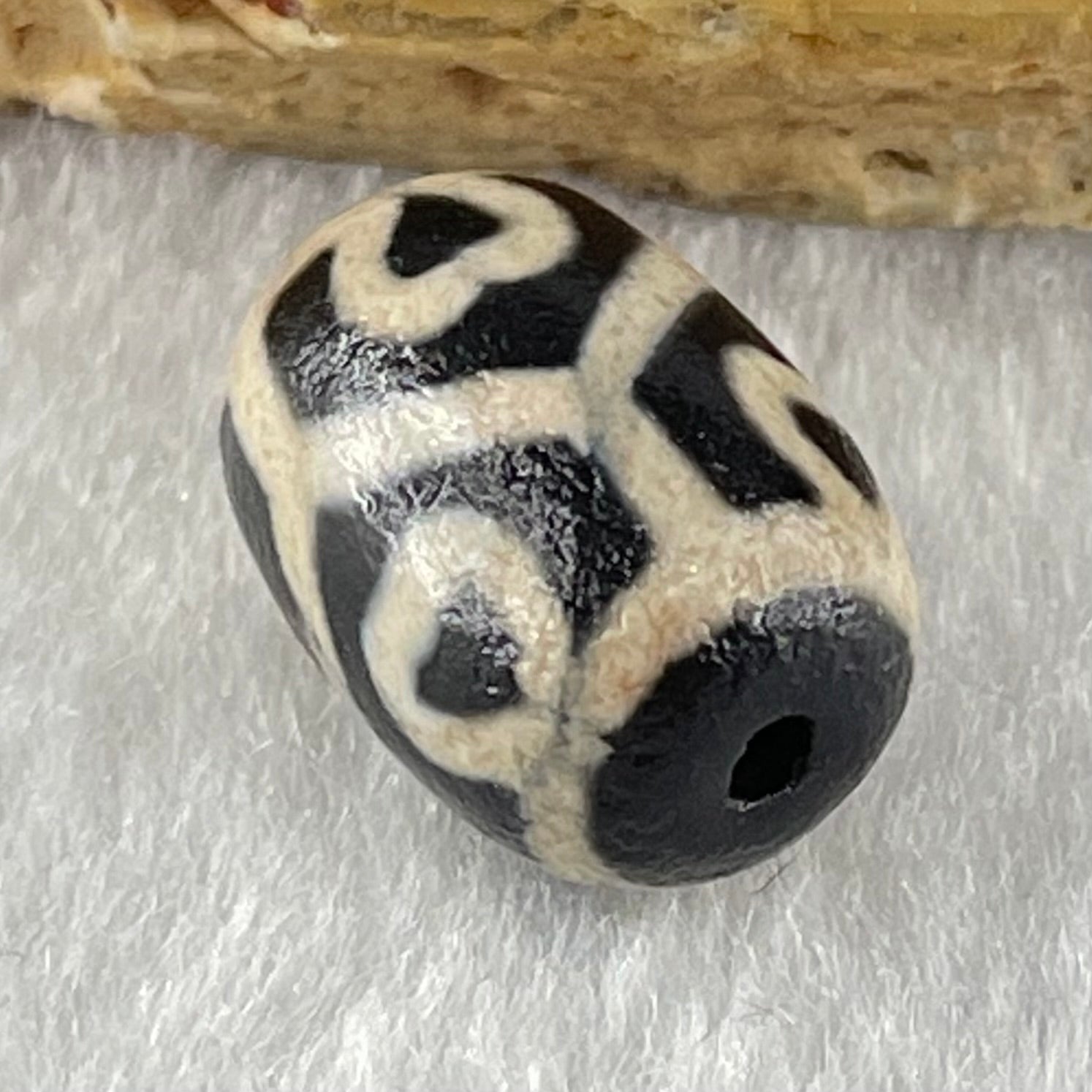 Natural Powerful Tibetan Old Oily Agate Tortoise Shell 6 Hearts Dzi Bead Heavenly Master (Tian Zhu) 龟壳六心天珠 2.18g 13.9 by 9.9mm - Huangs Jadeite and Jewelry Pte Ltd