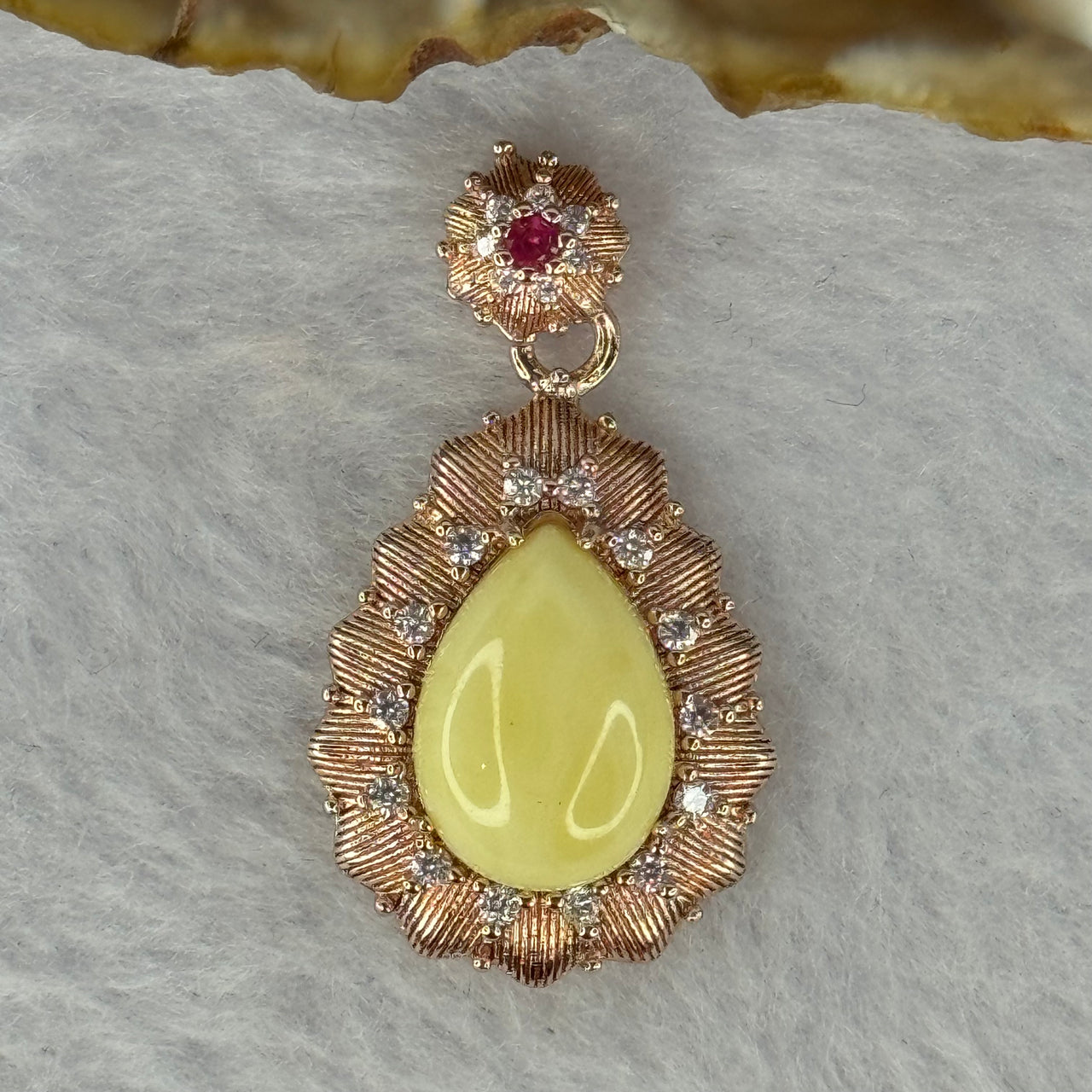 Natural Milk Royal White Amber with Crystals in Rose Gold Color Pendent 3.18g 14.1 by 10.0 by 5.0mm - Huangs Jadeite and Jewelry Pte Ltd