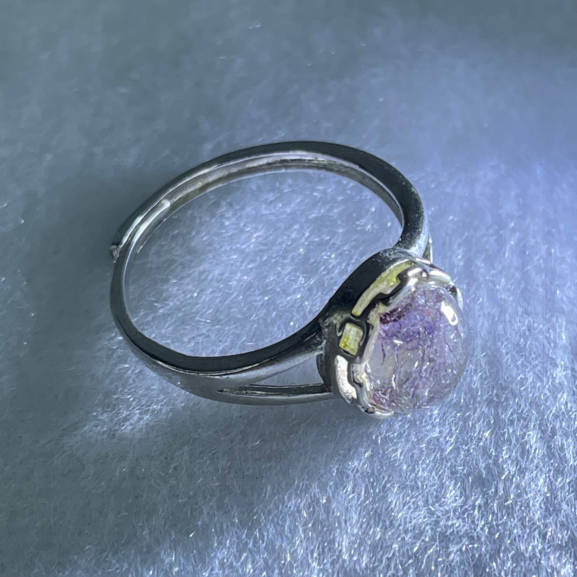 Average Grade Natural Super 7 Quartz in S925 Sliver Ring (Adjustable Size) 2.11g 8.8 by 7.7 by 5.0mm - Huangs Jadeite and Jewelry Pte Ltd