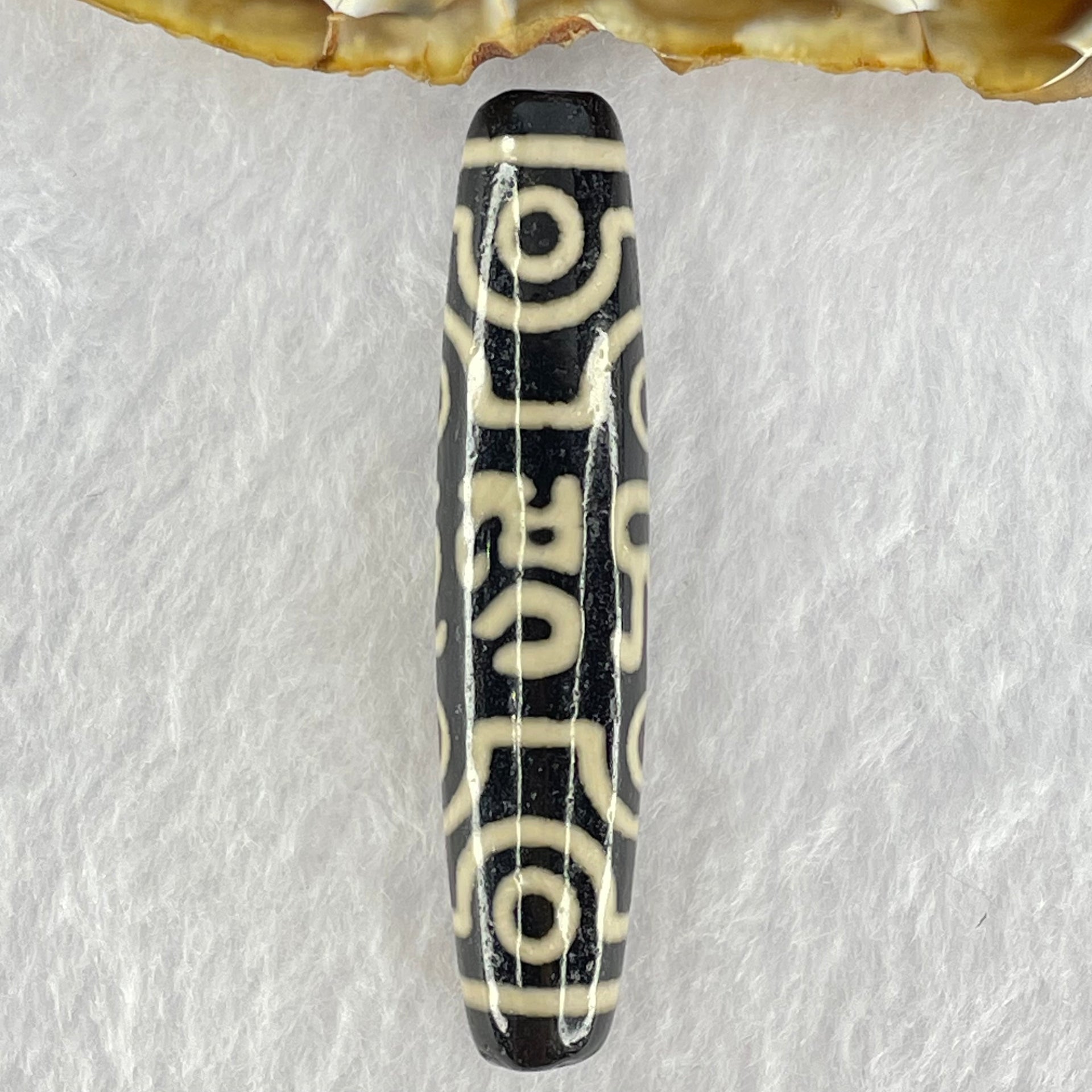 Natural Powerful Tibetan Old Oily Agate 8 Eyes Om Mani Padme Hum Dzi Bead Heavenly Master (Tian Zhu) 六字箴言八眼天珠 15.06g 58.8 by 12.9mm - Huangs Jadeite and Jewelry Pte Ltd