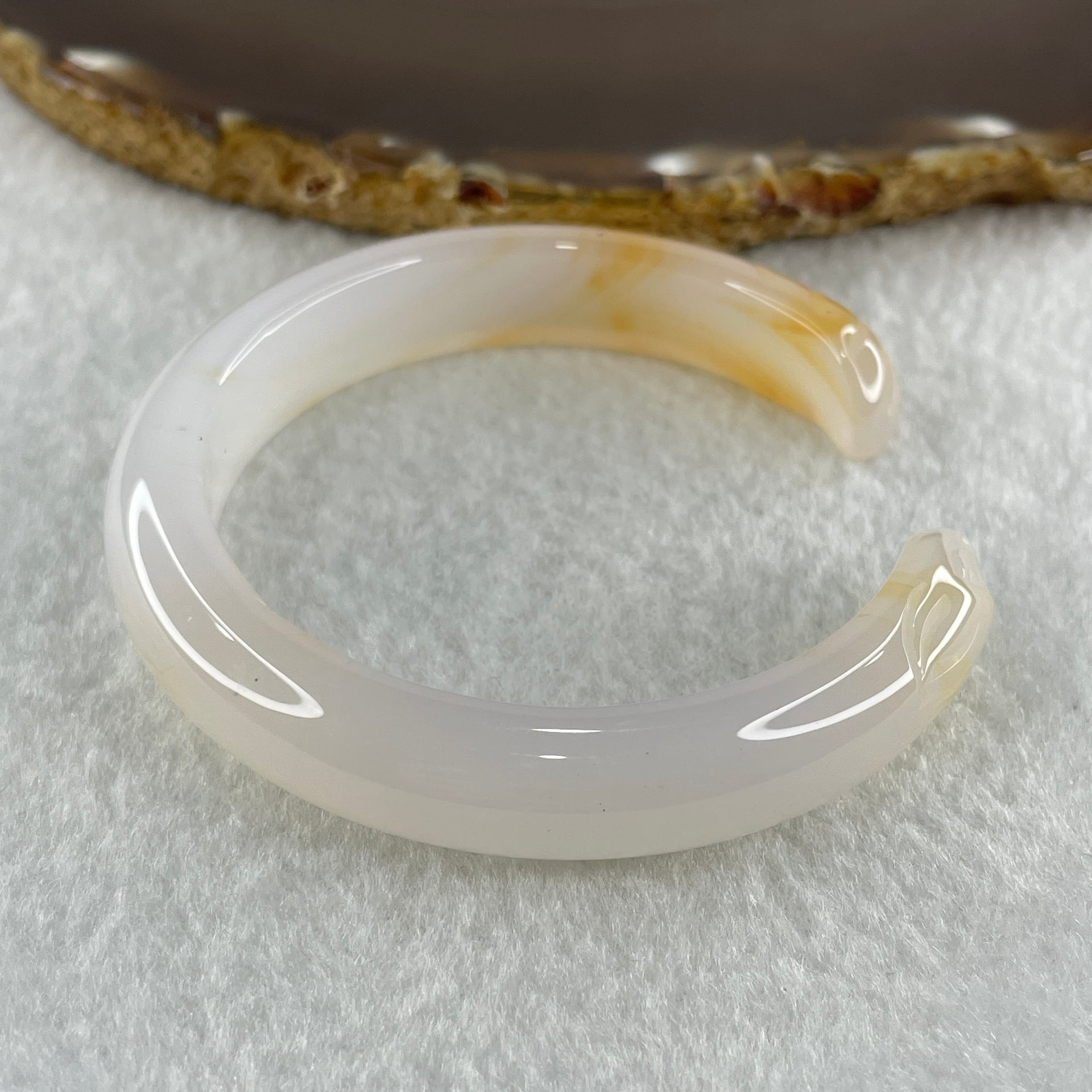 Natural White with Orange Piao Hua Agate Fox Bange Internal Dimeter 32.97g 11.6mm 54.5cm - Huangs Jadeite and Jewelry Pte Ltd