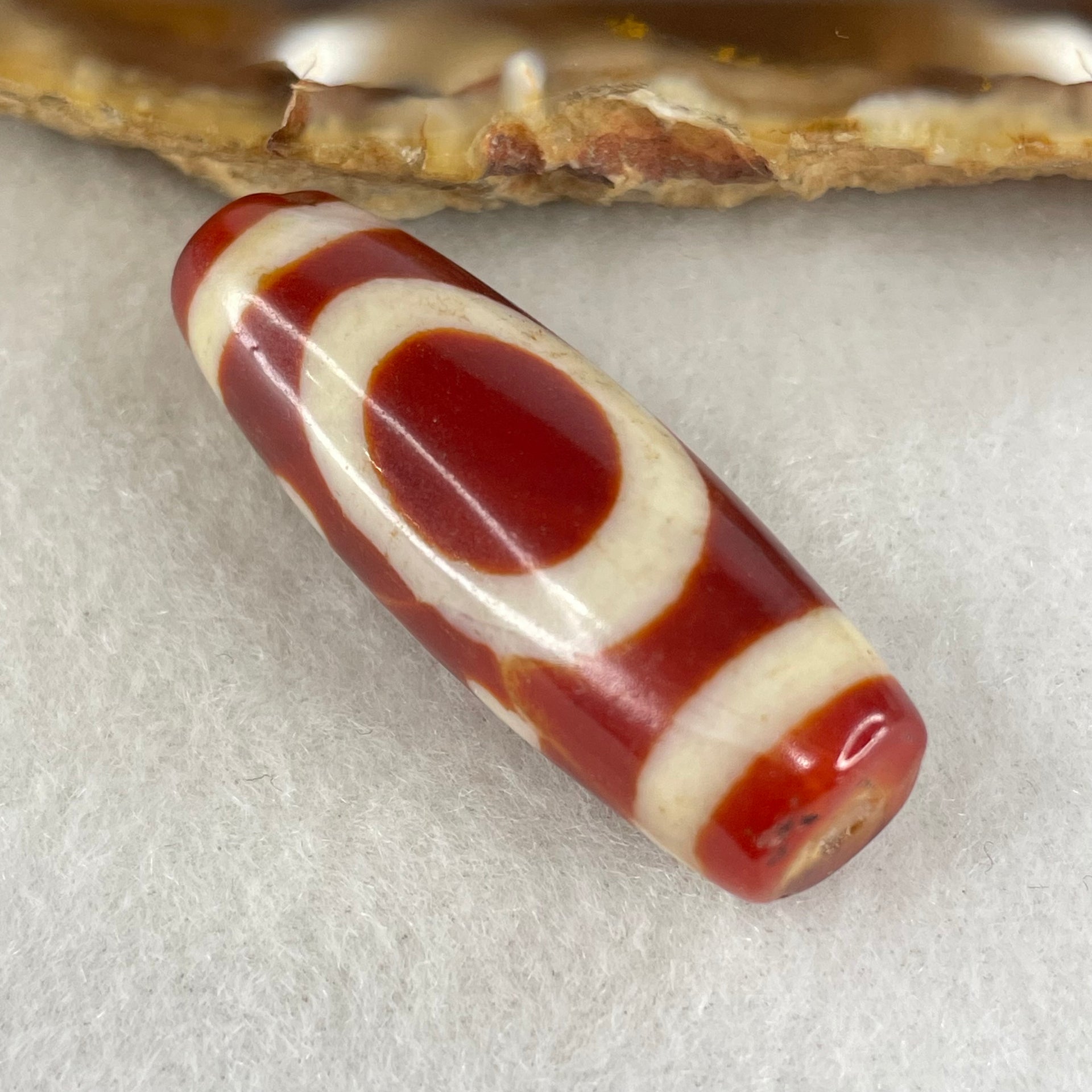 Natural Powerful Tibetan Old Oily Red White Agate One Eye Water Element Dzi Bead Heavenly Master (Tian Zhu) 一眼水元素天珠 10.49g 38.1 by 13.4mm - Huangs Jadeite and Jewelry Pte Ltd