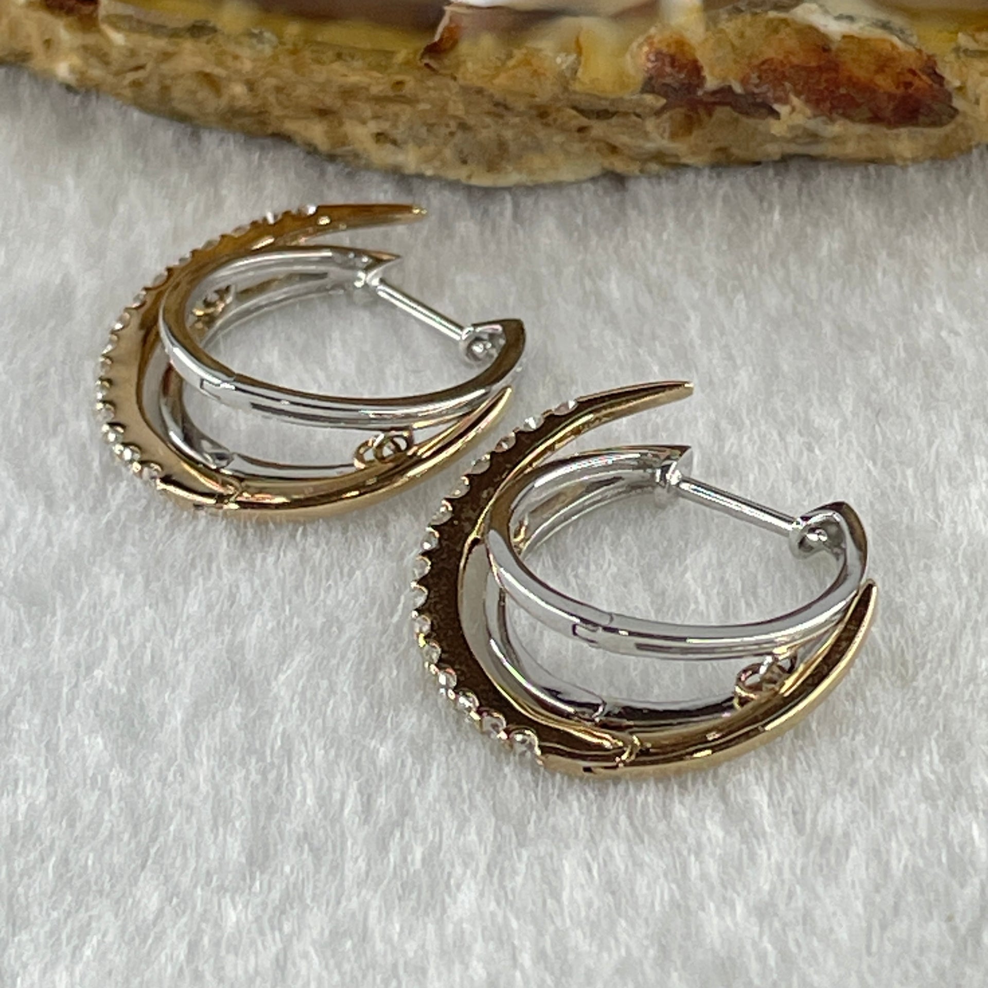 Natural Diamonds in 18K Rose and White Gold Earrings D0.15ct Total 4.2g - Huangs Jadeite and Jewelry Pte Ltd