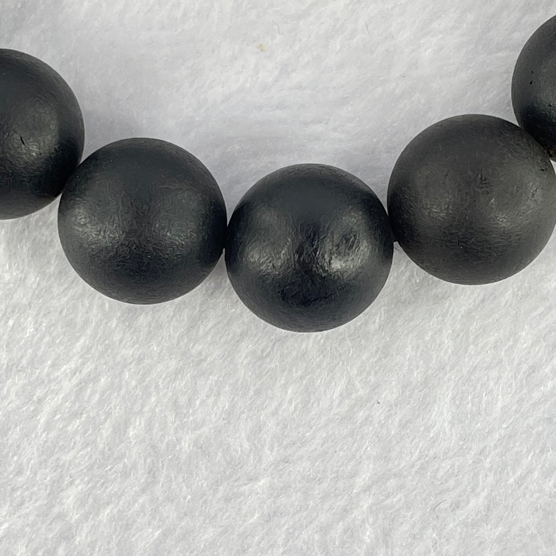 Natural Dark Matt Black Amber Beads Bracelet 天然大黑天翁琥珀手链 33.66g 20cm 16.4mm 14 Beads - Huangs Jadeite and Jewelry Pte Ltd