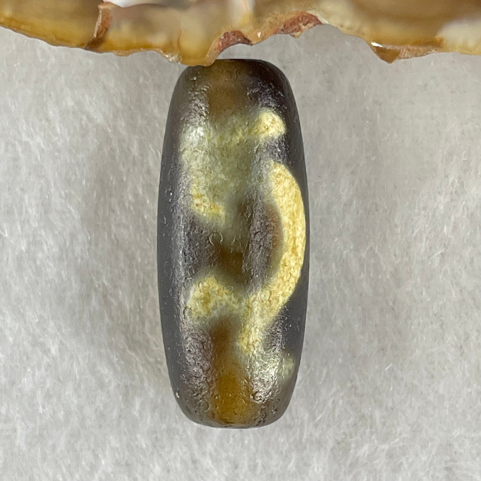 Natural Powerful Tibetan Old Oily Agate Green Tara Dzi Bead Heavenly Master (Tian Zhu) 绿度母天珠 5.76g 27.8 by 11.6mm - Huangs Jadeite and Jewelry Pte Ltd