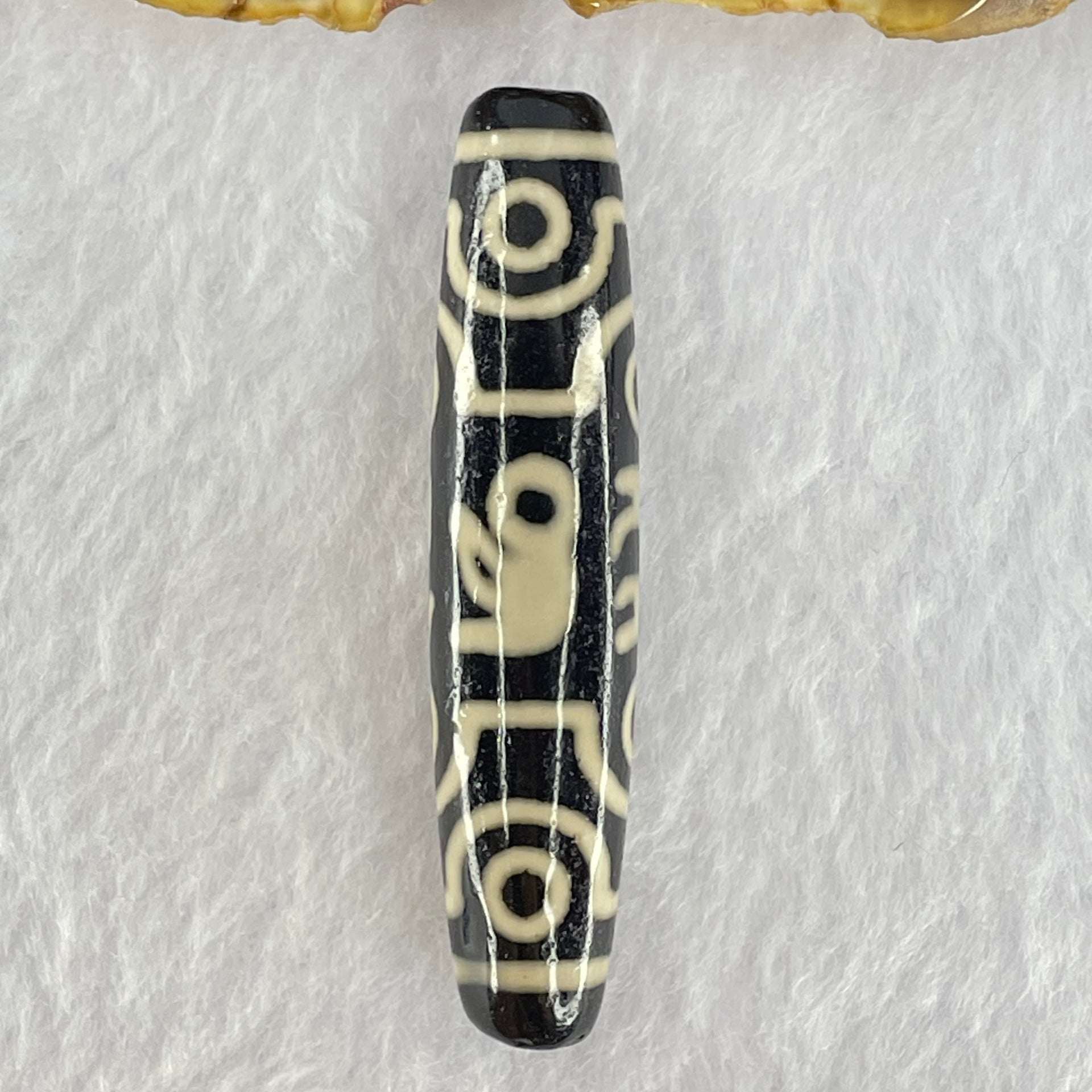 Natural Powerful Tibetan Old Oily Agate 8 Eyes Om Mani Padme Hum Dzi Bead Heavenly Master (Tian Zhu) 六字箴言八眼天珠 15.06g 58.8 by 12.9mm - Huangs Jadeite and Jewelry Pte Ltd