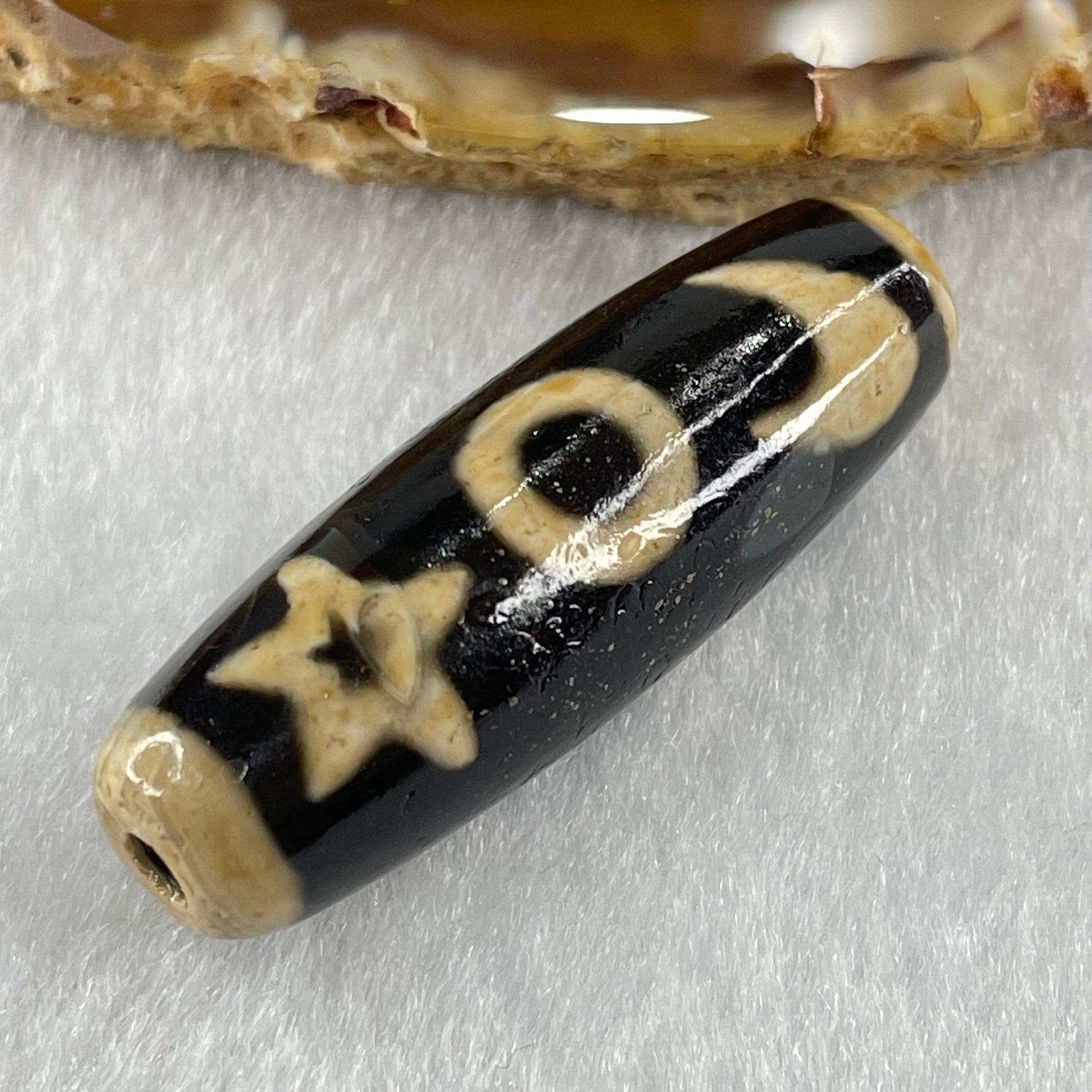 Natural Powerful Tibetan Old Oily Agate Guan Yin with Moon Sun Star Dzi Bead Heavenly Master (Tian Zhu) 观音天珠 9.43g 37.9 by 12.6mm - Huangs Jadeite and Jewelry Pte Ltd