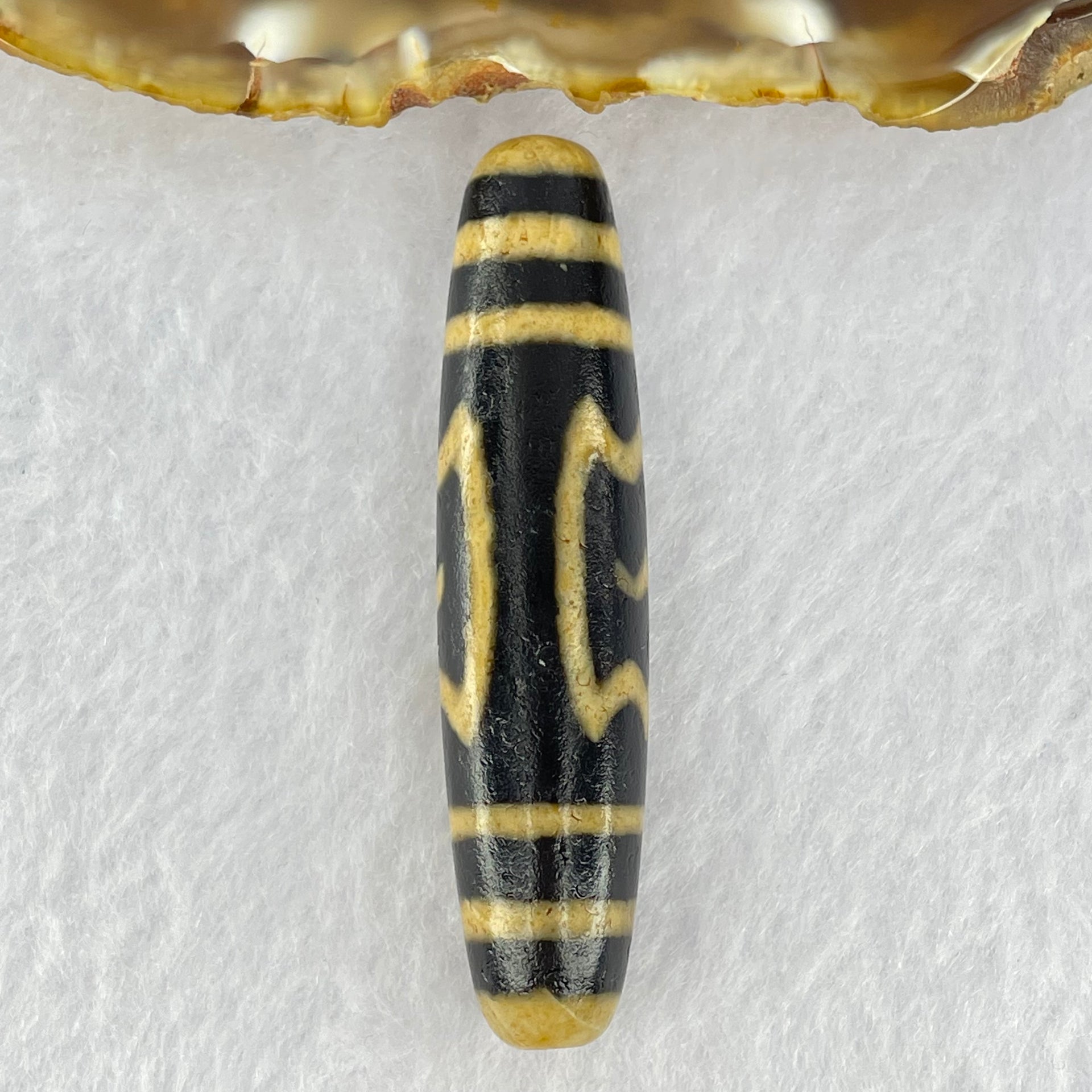 Natural Powerful Tibetan Old Oily Agate Garuda Long Dzi Bead Heavenly Master (Tian Zhu) 15.26g 57.4 by 13.5mm - Huangs Jadeite and Jewelry Pte Ltd