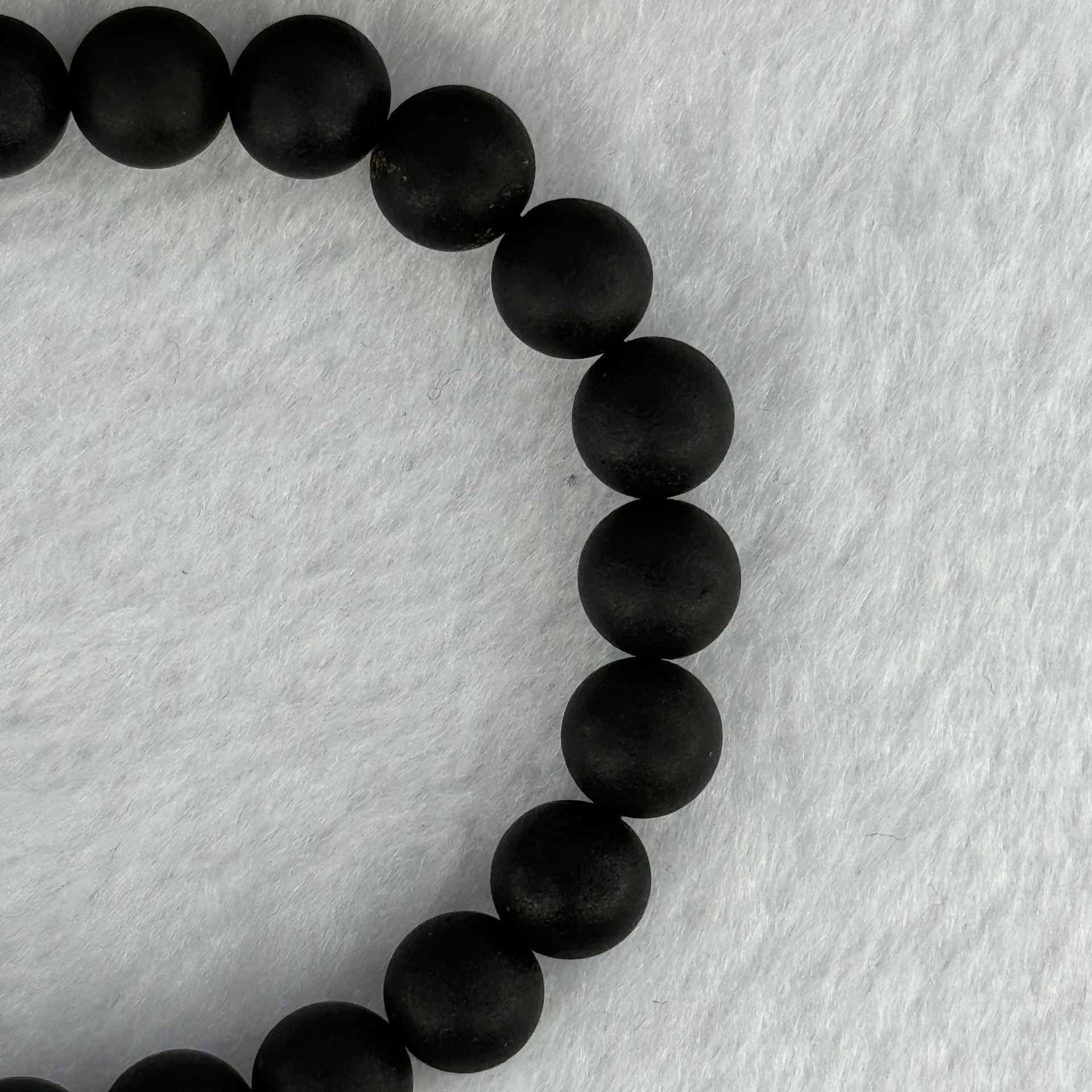 Natural Dark Matt Black Amber Beads Bracelet 天然大黑天翁琥珀手链 6.95g 15cm 8.4mm 22 Beads - Huangs Jadeite and Jewelry Pte Ltd