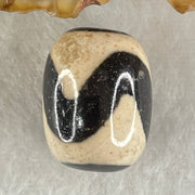 Natural Powerful Tibetan Old Oily Agate Tiger Tooth Daluo Dzi Bead Heavenly Master (Tian Zhu) 虎呀天诛 5.24g 17.7 by 13.7mm - Huangs Jadeite and Jewelry Pte Ltd