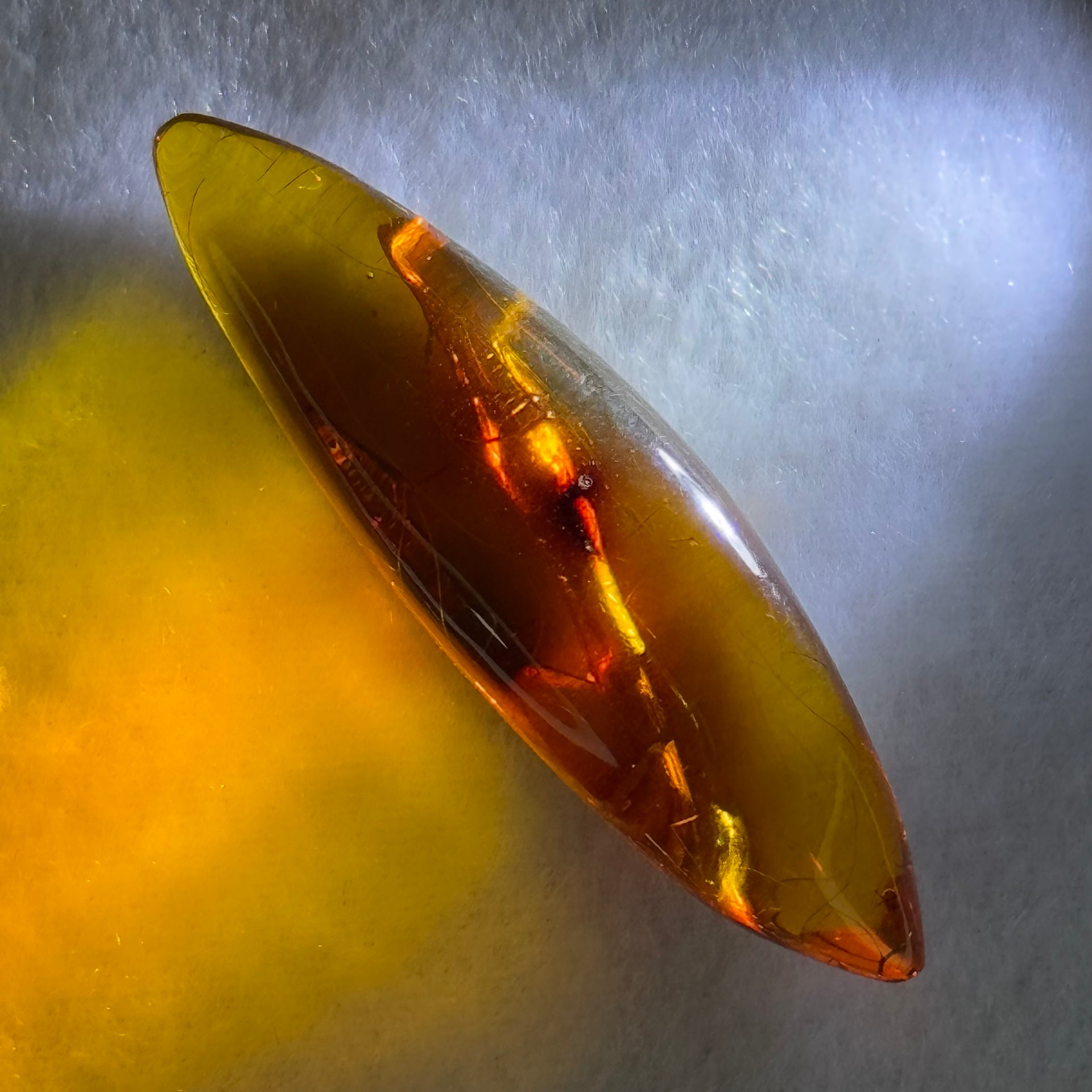 Natural Amber Mini Display 8.92g 61.4 by 17.2 by 14.9mm - Huangs Jadeite and Jewelry Pte Ltd