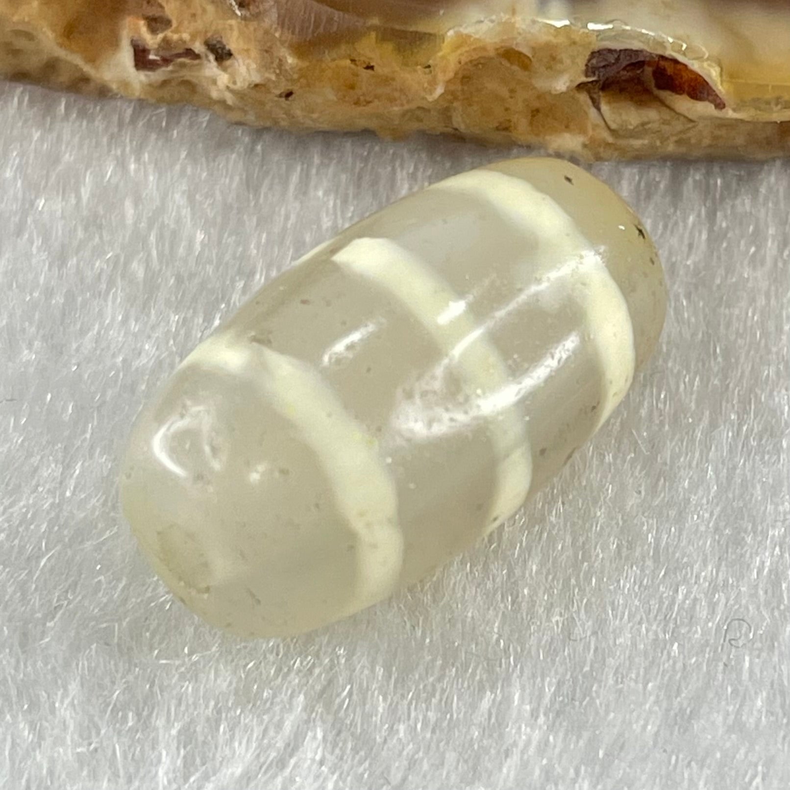 Natural Powerful Tibetan Old Oily Agate 3-Lines Dzi Bead Heavenly Master (Tian Zhu) 三行天诛 3.47g 20.1 by 10.6mm - Huangs Jadeite and Jewelry Pte Ltd