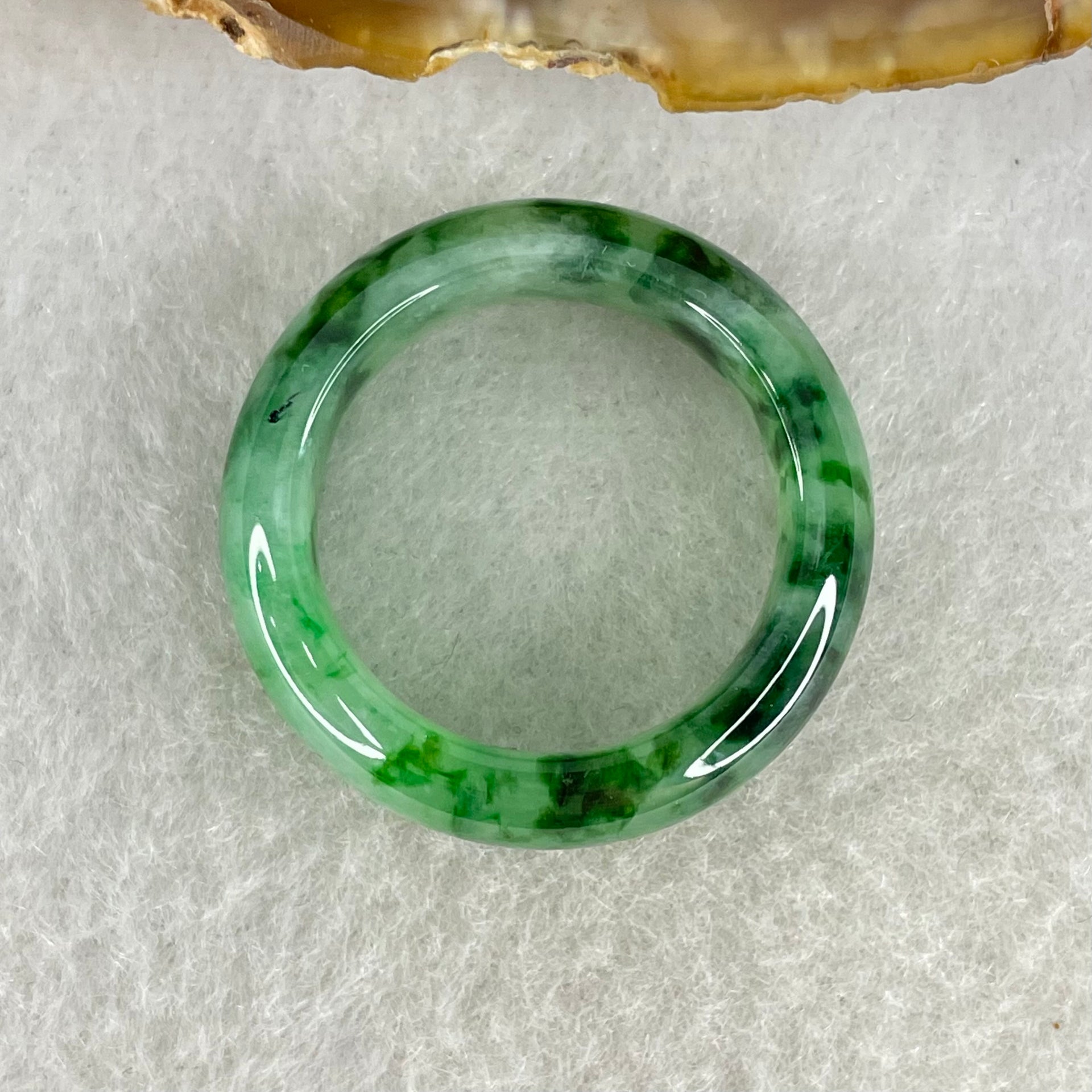 Type A Light Green with Spicy Green Piao Hua Jadeite Ring 5.42g 7.6 by 4.0mm US8.9 HK19.9 (Close to Perfect) - Huangs Jadeite and Jewelry Pte Ltd