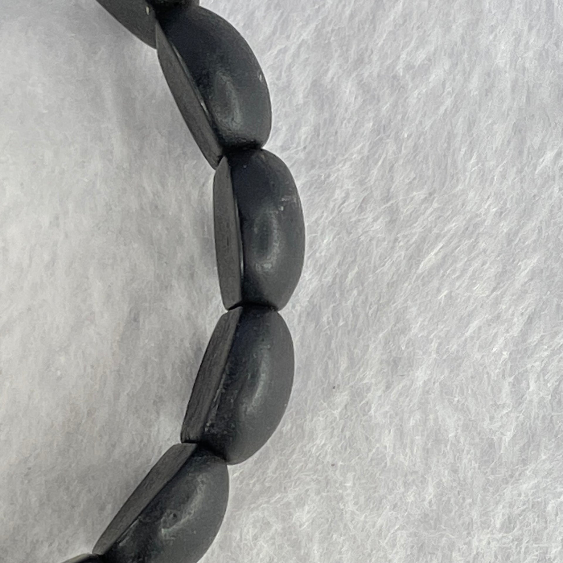 Natural Dark Matt Black Red Amber Beads Bracelet 天然大黑天翁琥珀手链 18.63g 18cm 20.2 by 13.1 by 6.8mm 16pcs - Huangs Jadeite and Jewelry Pte Ltd