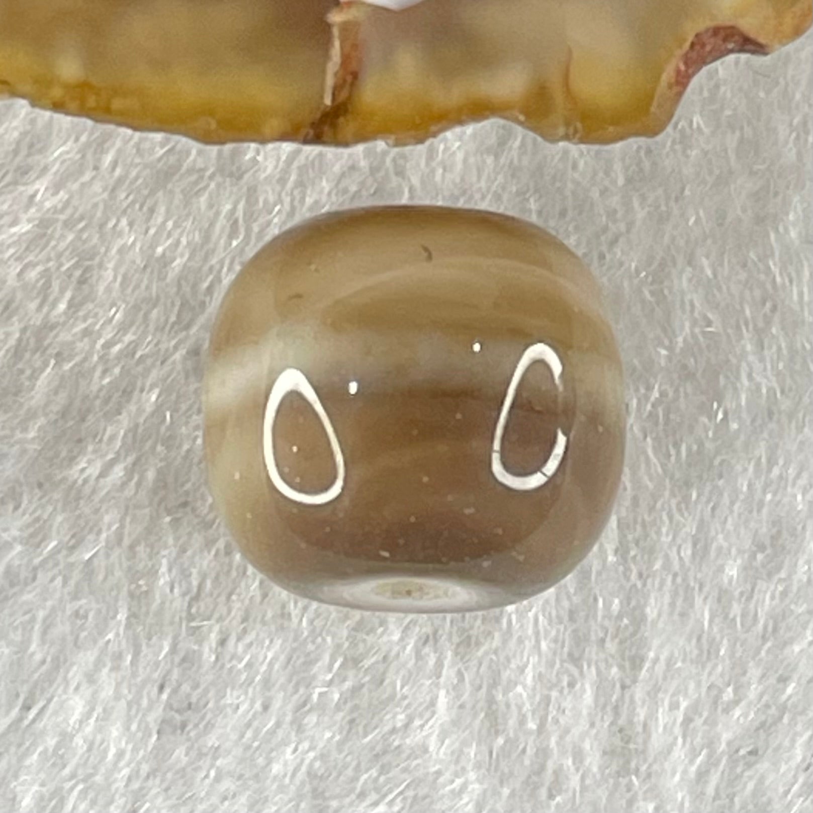 Natural Powerful Tibetan Old Oily Agate 1 Line Dzi Bead Heavenly Master (Tian Zhu) 1.86g 9.7 by 11.0mm - Huangs Jadeite and Jewelry Pte Ltd