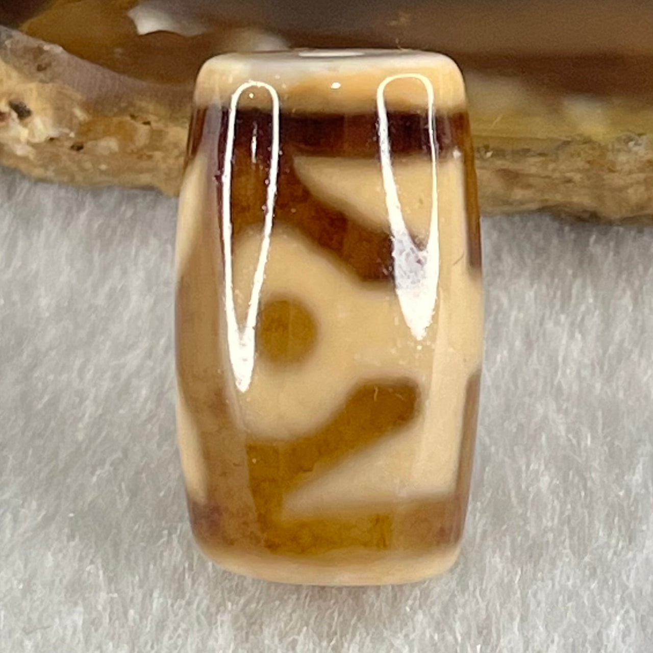 Natural Powerful Tibetan Old Oily Agate Patina Guiren Tairen Human Dzi Bead Totem Amulet Heavenly Master (Tian Zhu) 贵人天诛 4.76g 19.9 by 11.7mm - Huangs Jadeite and Jewelry Pte Ltd