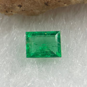 Natural Colombia Vivid Green Emerald (Beryl) Cut-Cornered Rectangular Step cut 0.39ct 5.3 by 4.1 by 2.1mm - Huangs Jadeite and Jewelry Pte Ltd