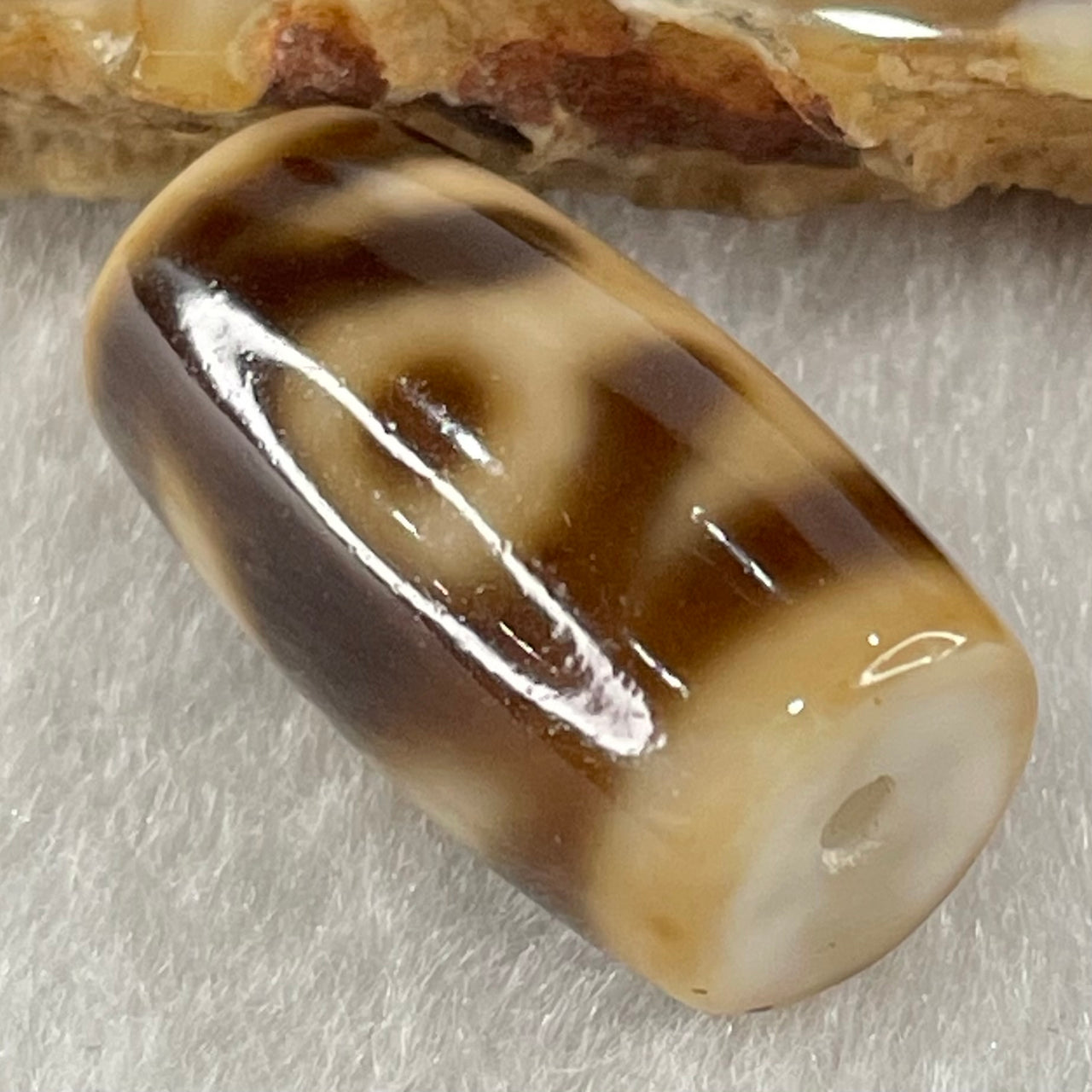 Natural Powerful Tibetan Old Oily Agate Patina Guiren Tairen Human Dzi Bead Totem Amulet Heavenly Master (Tian Zhu) 贵人天诛 5.12g 21.4 by 11.8mm - Huangs Jadeite and Jewelry Pte Ltd