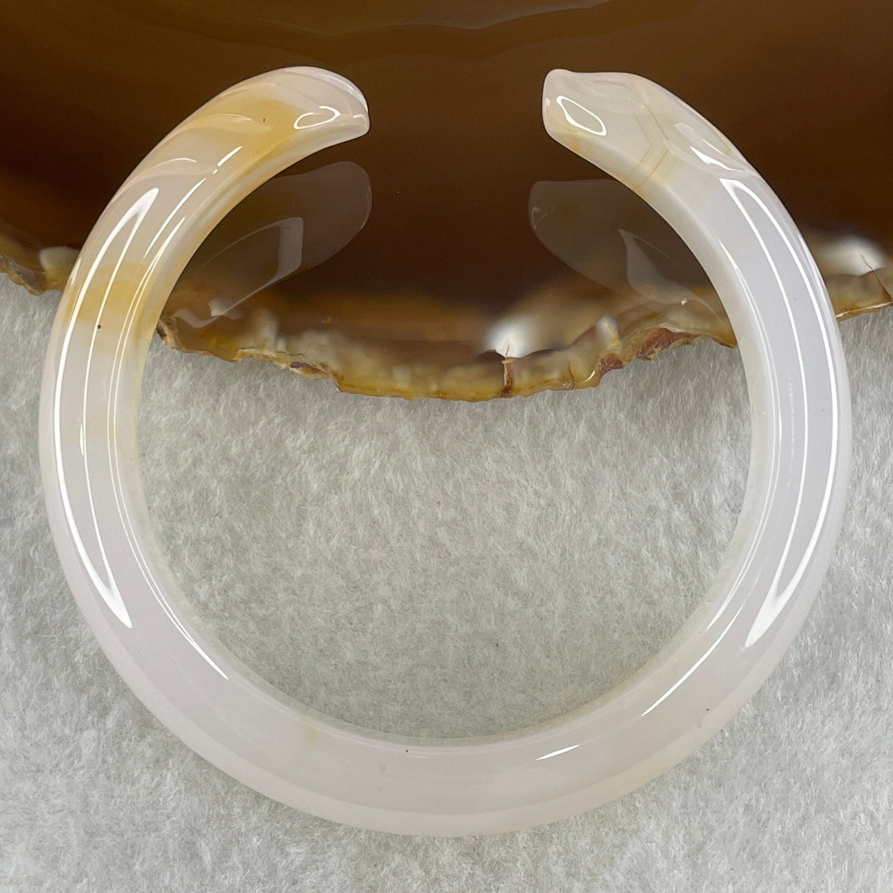 Natural White with Orange Piao Hua Agate Fox Bange Internal Dimeter 32.97g 11.6mm 54.5cm - Huangs Jadeite and Jewelry Pte Ltd