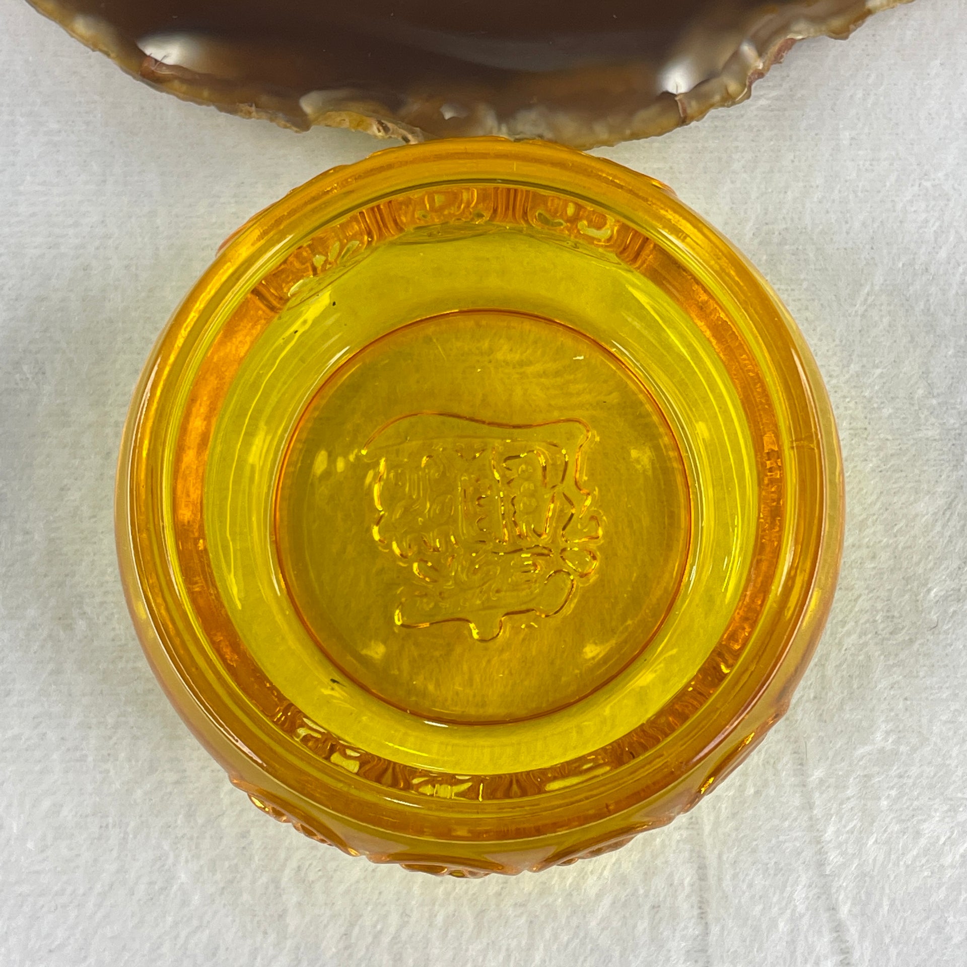 Yellow Liuli Wealth Pot with Ingot Yuan Bao Display Total Weight 330.00g 80.4 by 51.5mm - Huangs Jadeite and Jewelry Pte Ltd