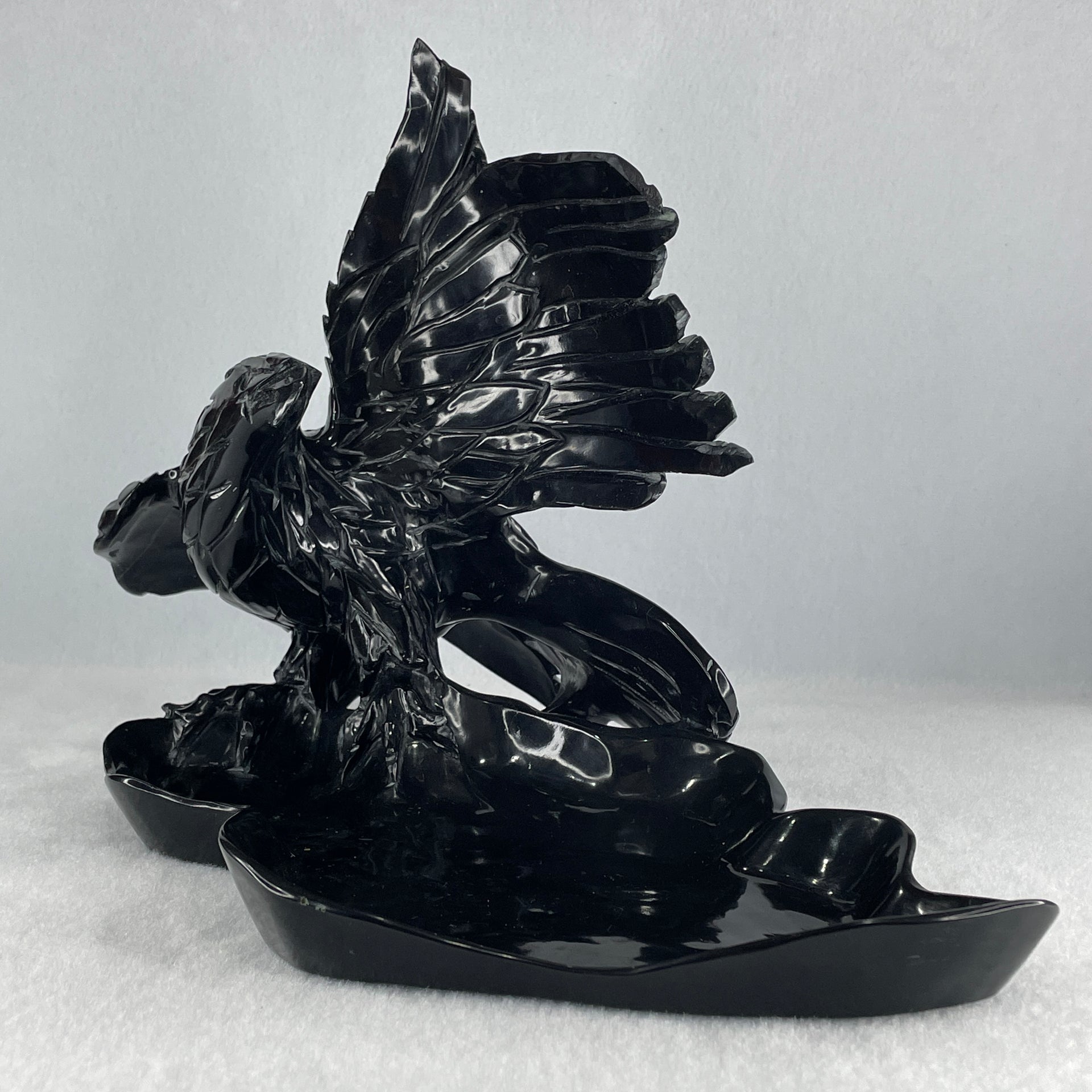 Black Stone Eagle with Pond Display 1,392.2g 270.0 by 165.0 by 190.0mm - Huangs Jadeite and Jewelry Pte Ltd