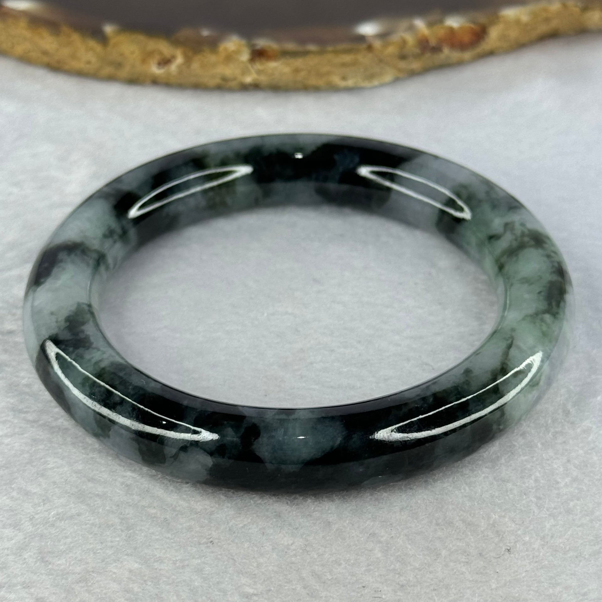 Type A Green Lavender with Moss and Emerald Green Jadeite Bangle Internal Diameter 55.3mm 62.04g 11.0 by 10.6mm (Very Slight Internal Line) - Huangs Jadeite and Jewelry Pte Ltd