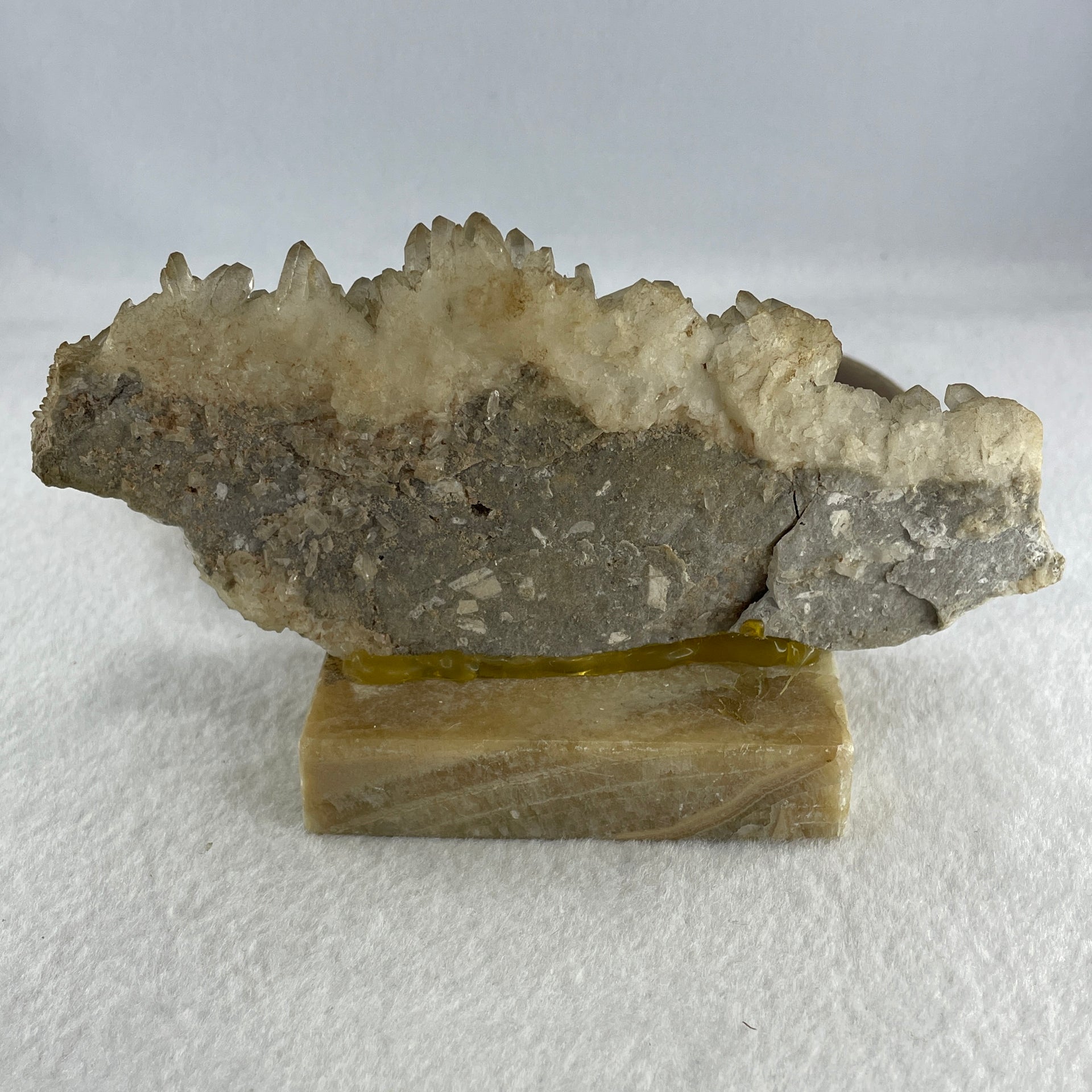 Natural Clear Quartz Crystal Cluster Display 431.1g 151.0 by 54.8 by 86.5mm - Huangs Jadeite and Jewelry Pte Ltd