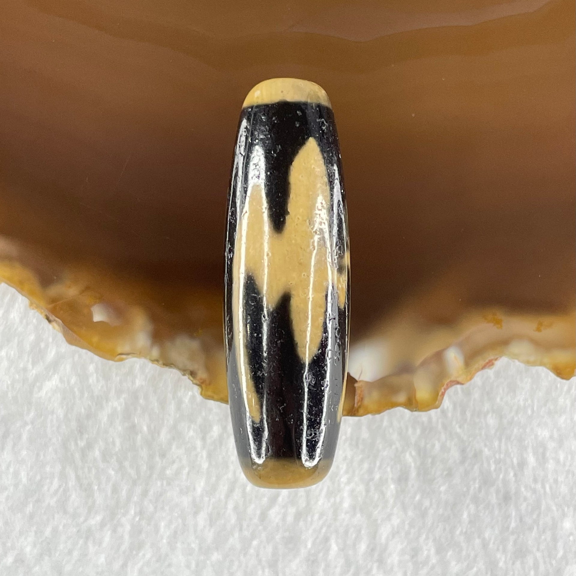 Natural Powerful Tibetan Old Oily Agate 5 Bats Dzi Bead Heavenly Master (Tian Zhu) 五个蝙蝠天诛 8.26g 38.2 by 11.9mm - Huangs Jadeite and Jewelry Pte Ltd
