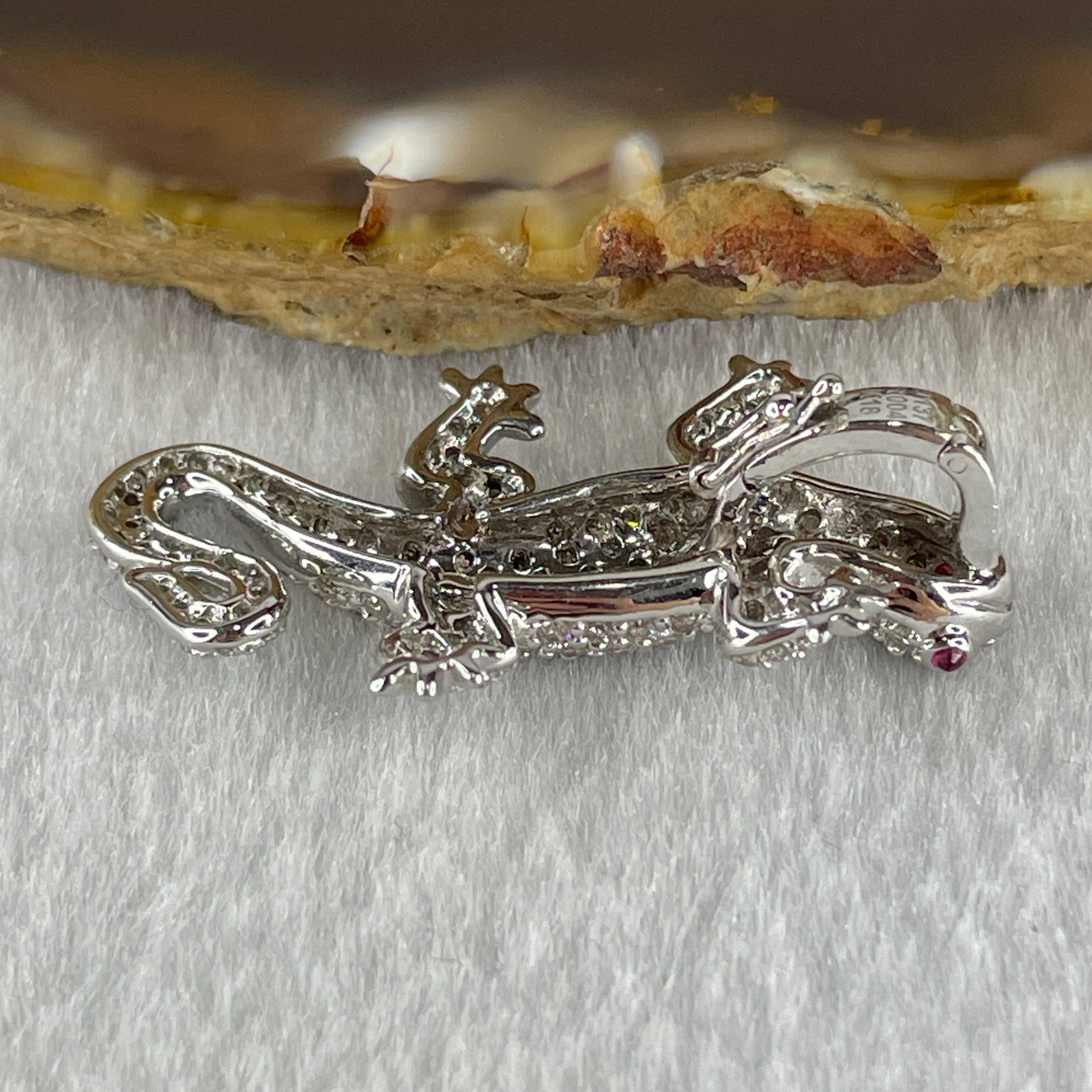 Natural Round Brilliant Cut Shape Diamonds with Natural Ruby Eyes in 18K White Gold Lizard Pendant R0.04 with Melees D1.37ct Total 7.4g 35.1 by 19.5 by 11.4mm - Huangs Jadeite and Jewelry Pte Ltd