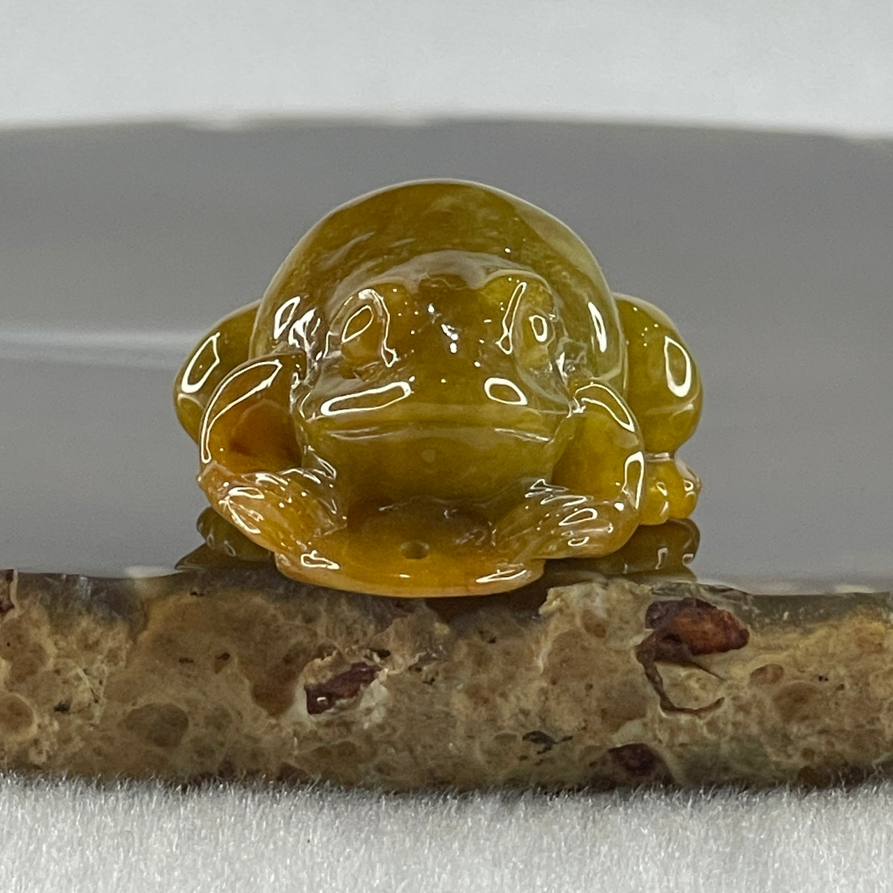 Natural Type A Yellow Jadeite Frog Pendant Charm 18.93g 31.7 by 26.4 by 16.9mm