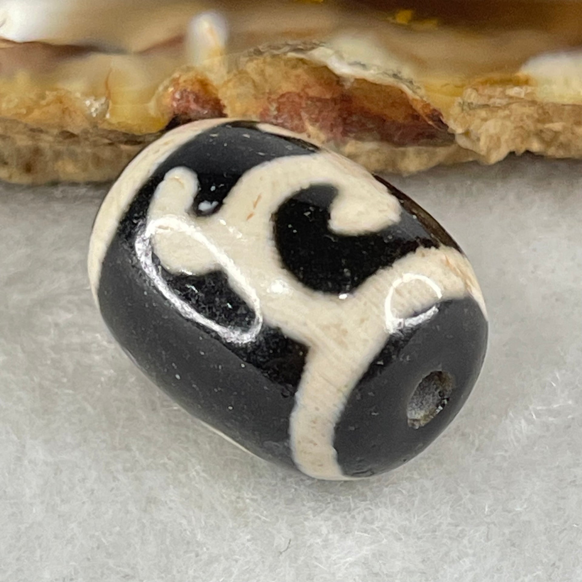 Natural Powerful Tibetan Old Oily Black White Agate Green Tara Dzi Bead Heavenly Master (Tian Zhu) 绿度母天珠 4.82g 17.5 by 13.2mm - Huangs Jadeite and Jewelry Pte Ltd
