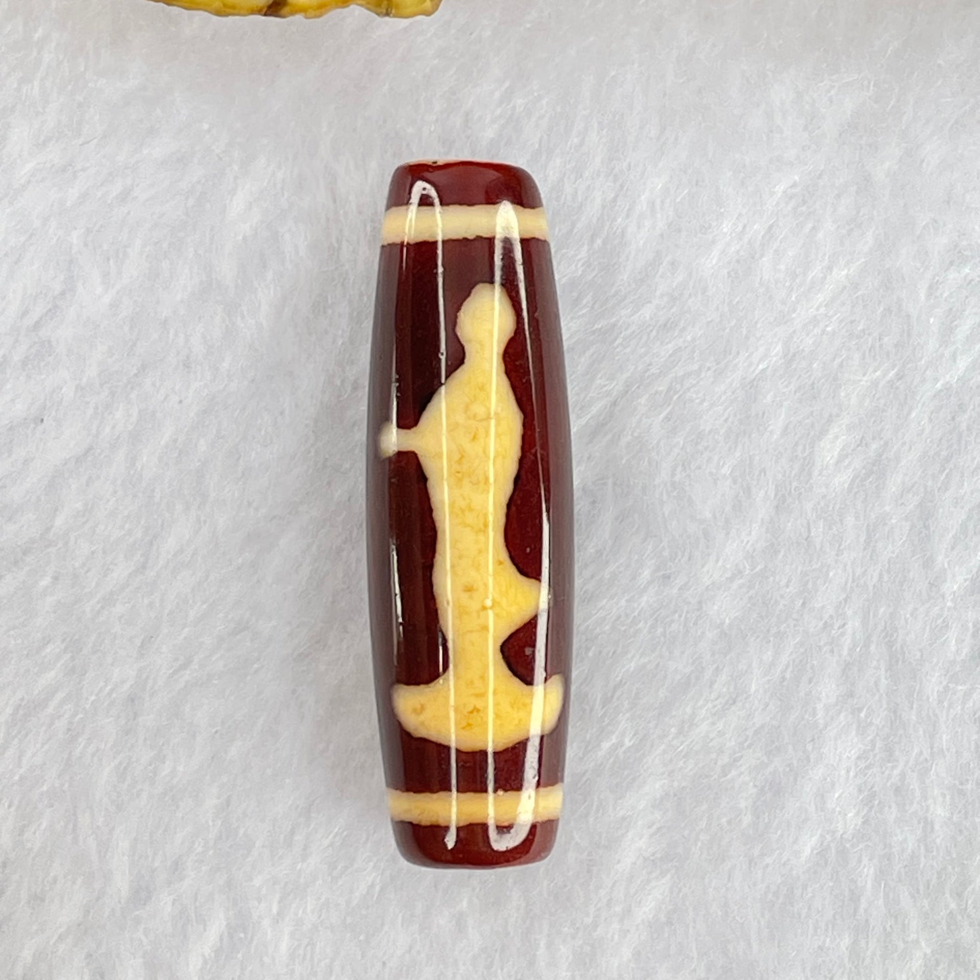 Natural Powerful Tibetan Old Oily Red and Yellowish White Agate Guan Yin Dzi Bead Heavenly Master (Tian Zhu) 观音天诛 7.95g 38.3 by 11.2mm - Huangs Jadeite and Jewelry Pte Ltd