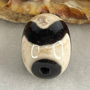 Natural Powerful Tibetan Old Oily Agate Tiger Tooth Daluo Dzi Bead Heavenly Master (Tian Zhu) 虎呀天诛 4.66g 17.5 by 13.2mm - Huangs Jadeite and Jewelry Pte Ltd