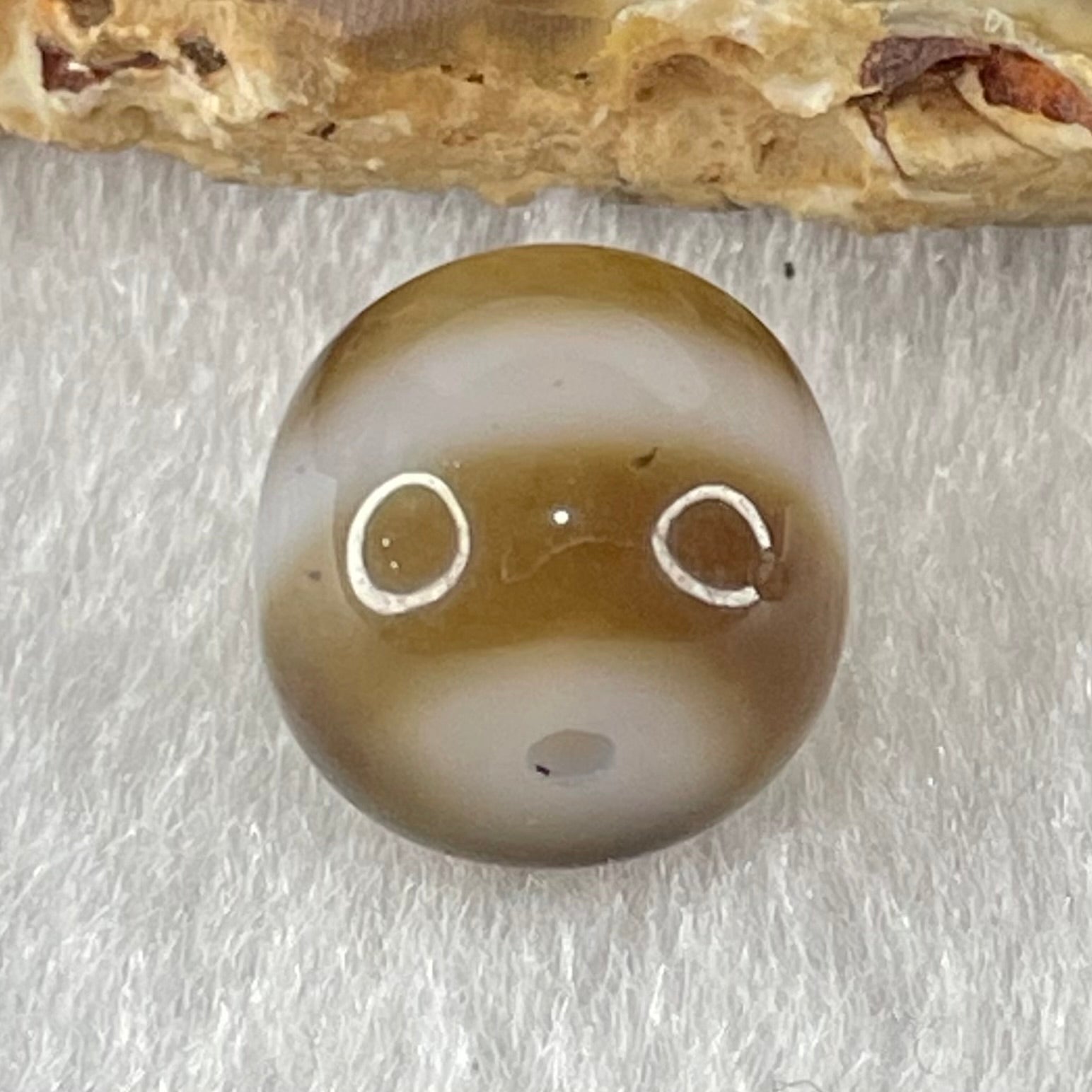 Natural Powerful Tibetan Old Oily Agate 1 Line Dzi Bead Heavenly Master (Tian Zhu) 1.96g 9.7 by 11.3mm - Huangs Jadeite and Jewelry Pte Ltd