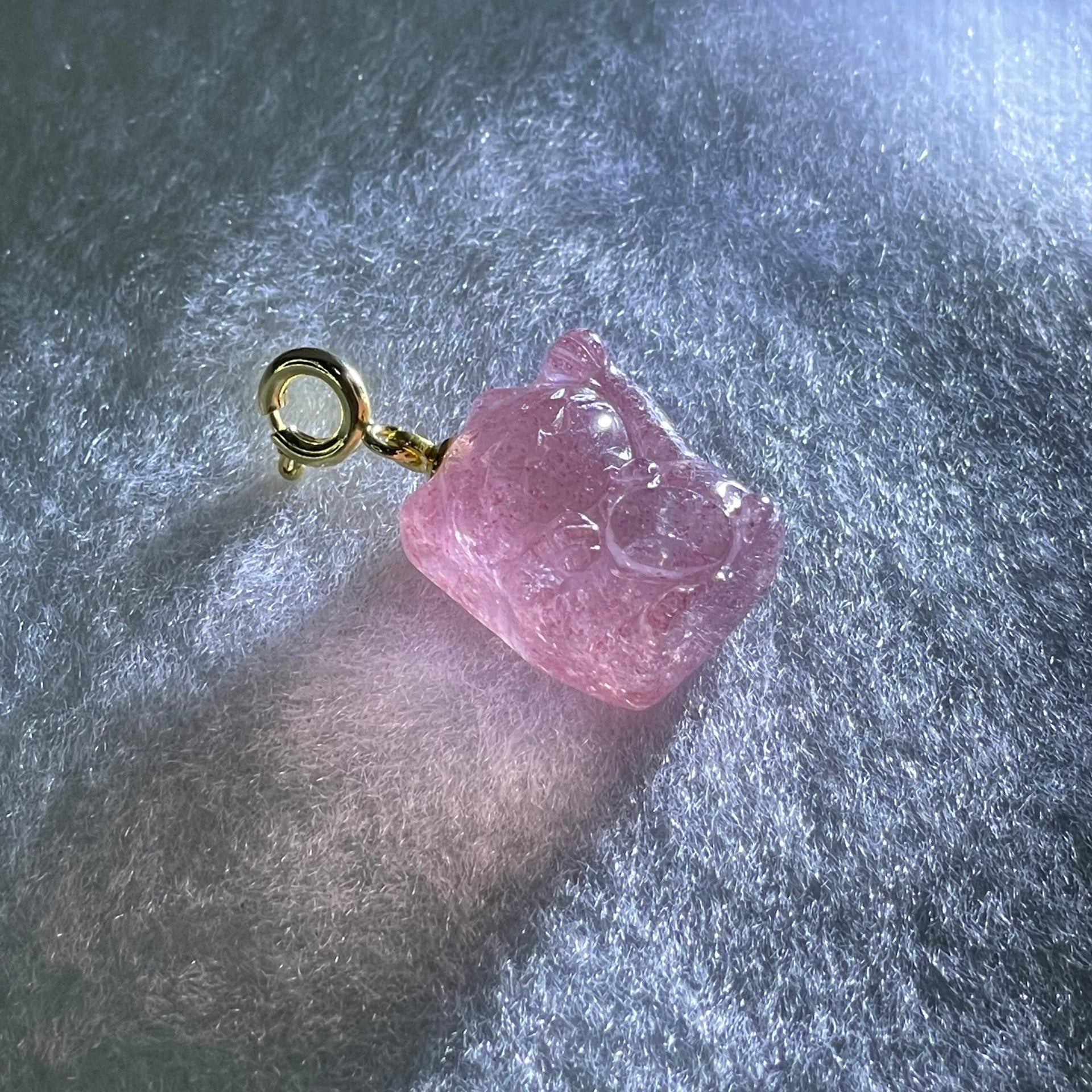 Natural Strawberry Quartz Fortune Cat Charm 4.18g 17.4 by 13.1 by 10.2mm - Huangs Jadeite and Jewelry Pte Ltd