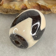 Natural Powerful Tibetan Old Oily Agate Tiger Tooth Daluo Dzi Bead Heavenly Master (Tian Zhu) 虎呀天诛 4.52g 17.4 by 13.2mm - Huangs Jadeite and Jewelry Pte Ltd