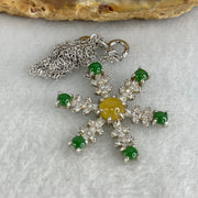 Type A Green and Yellow Jadeite Cabochon Snowflake Pendant in S925 Sliver Necklace 3.42g 2.5 by 1.2mm 6pcs, 4.5 by 2.0mm 1pc - Huangs Jadeite and Jewelry Pte Ltd
