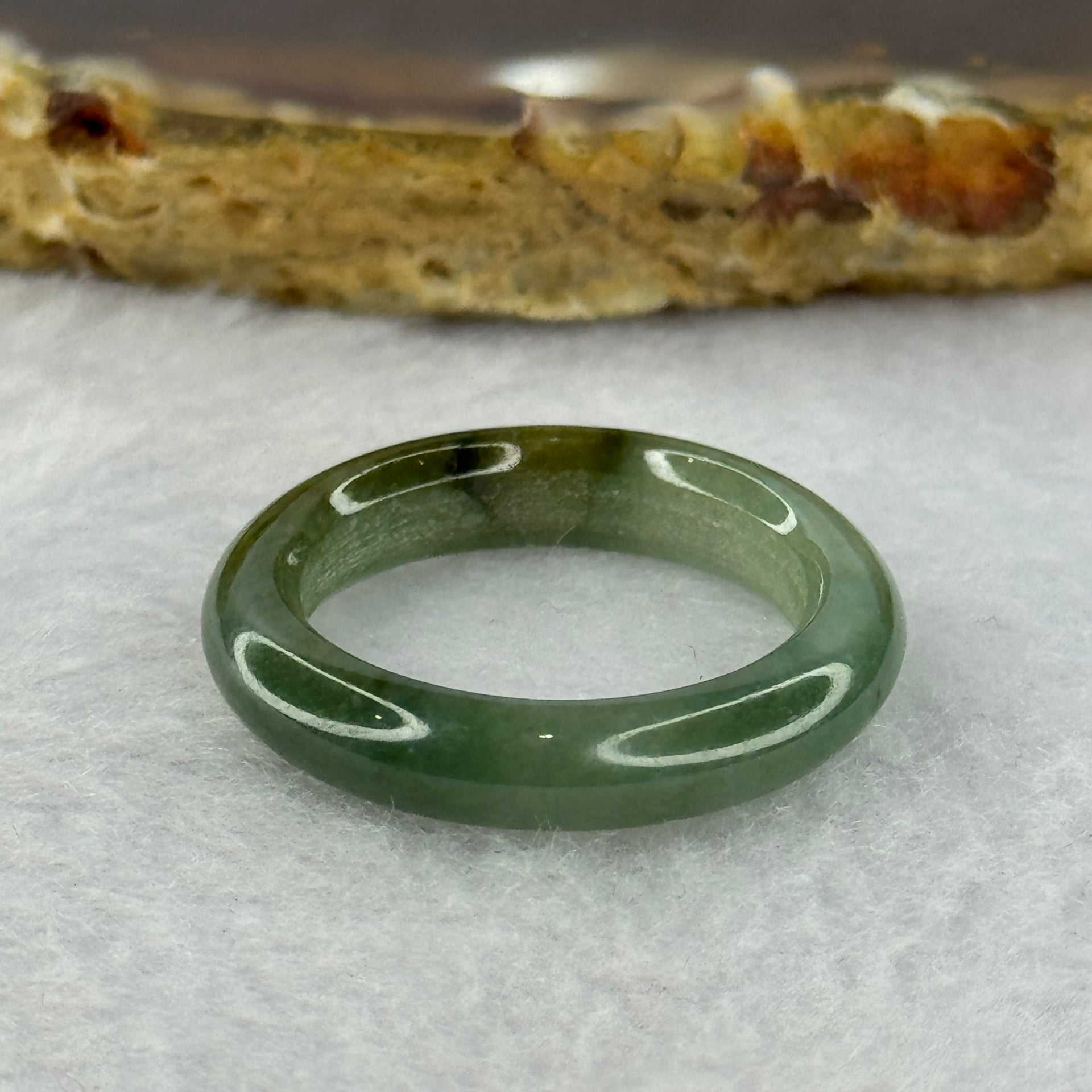 Type A Oily Green Jadeite Ring 3.19g 5.0 by 4.0mm US8.25 HK18 - Huangs Jadeite and Jewelry Pte Ltd