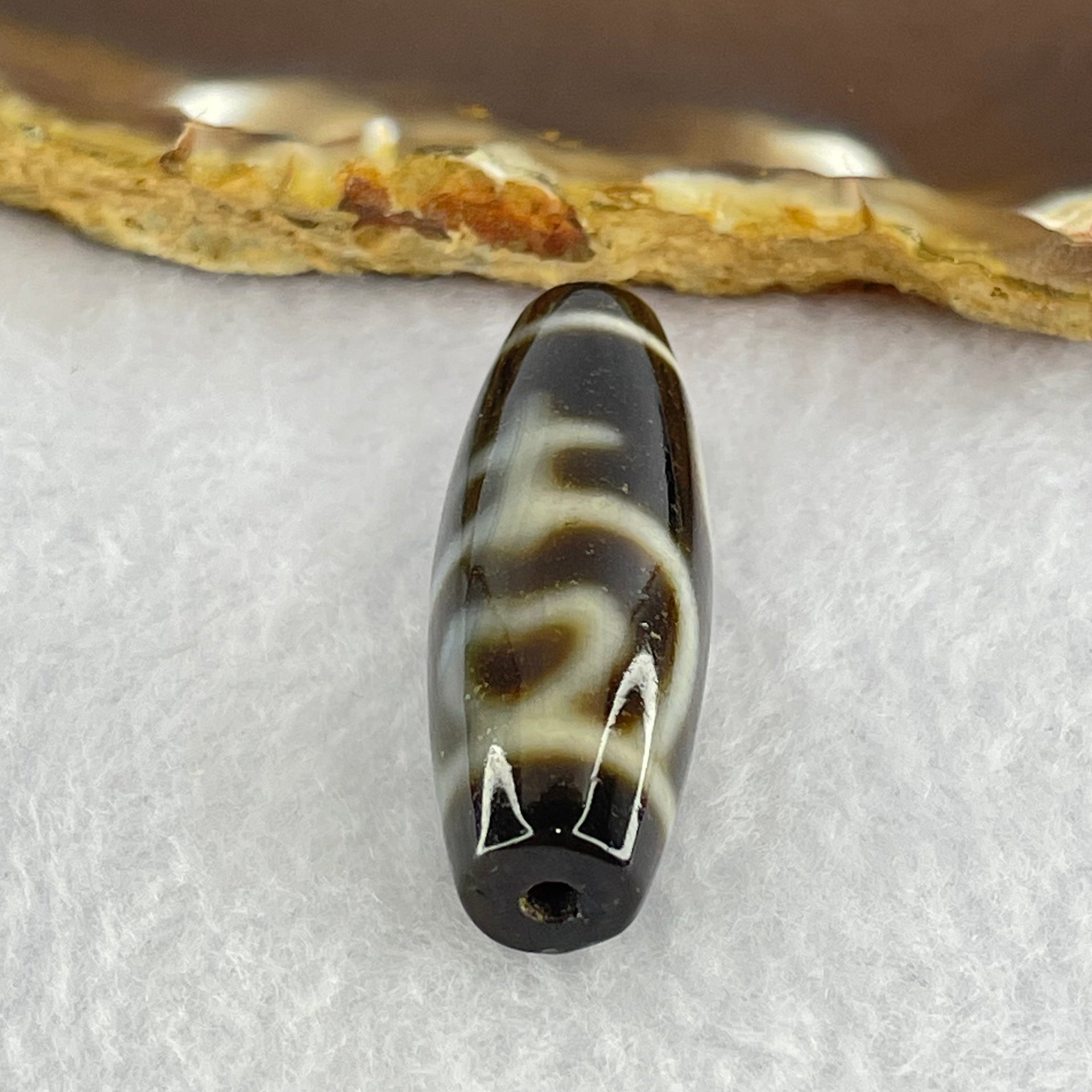 Natural Powerful Tibetan Old Oily Agate Double Nectar Vessel Dzi Bead Heavenly Master (Tian Zhu) 花蜜容器眼天珠 10.32g 40.0 by 13.4mm - Huangs Jadeite and Jewelry Pte Ltd